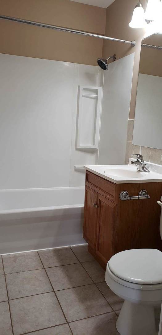 10209 S 86TH Terrace #308, Palos Hills, IL 60465