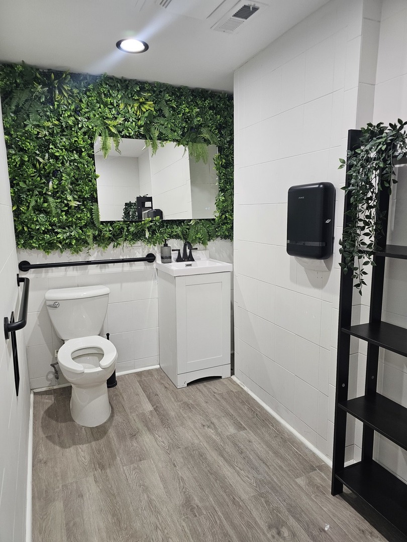 3110 N Sheridan Road, Chicago, IL 60657