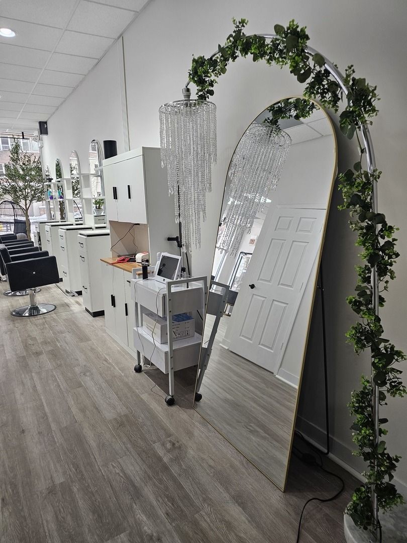 3110 N Sheridan Road, Chicago, IL 60657