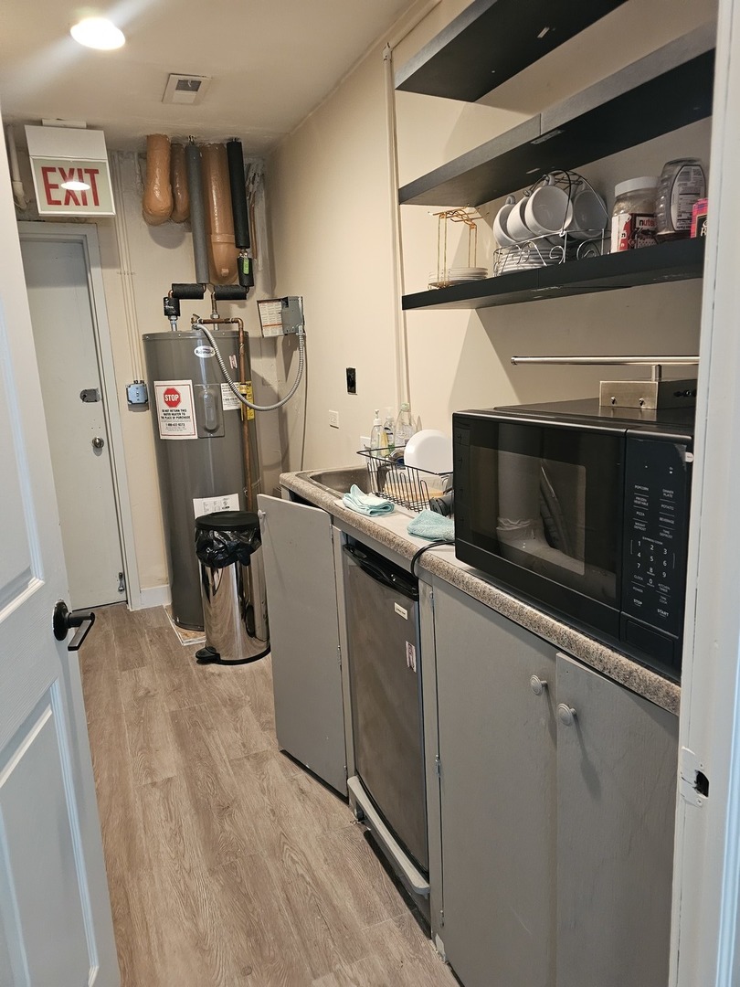 3110 N Sheridan Road, Chicago, IL 60657