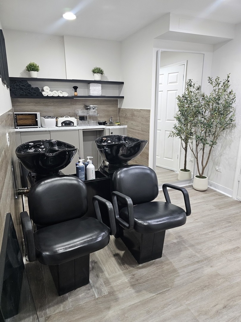 3110 N Sheridan Road, Chicago, IL 60657