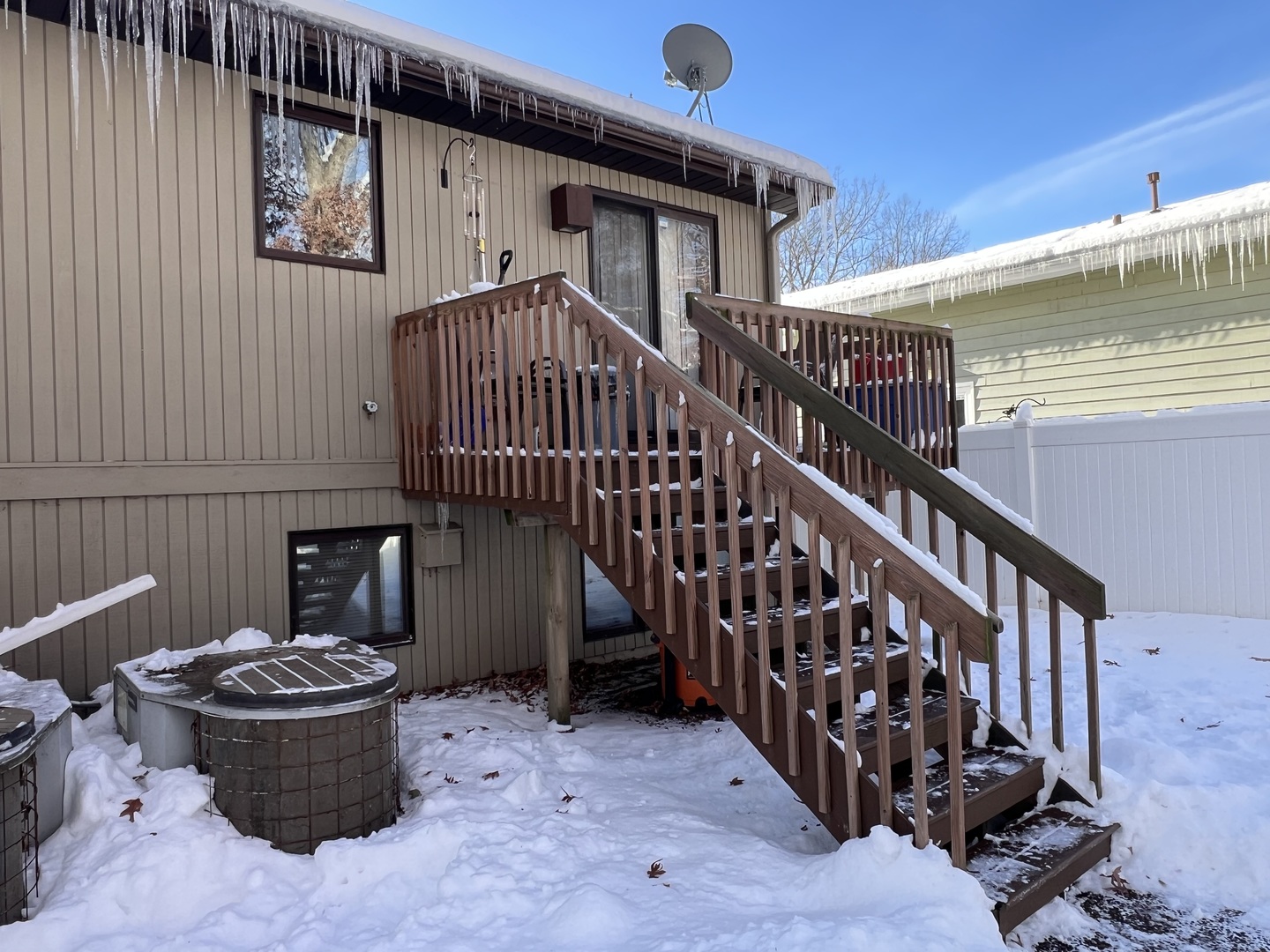 509 E Lake Avenue #B, Round Lake Beach, IL 60073