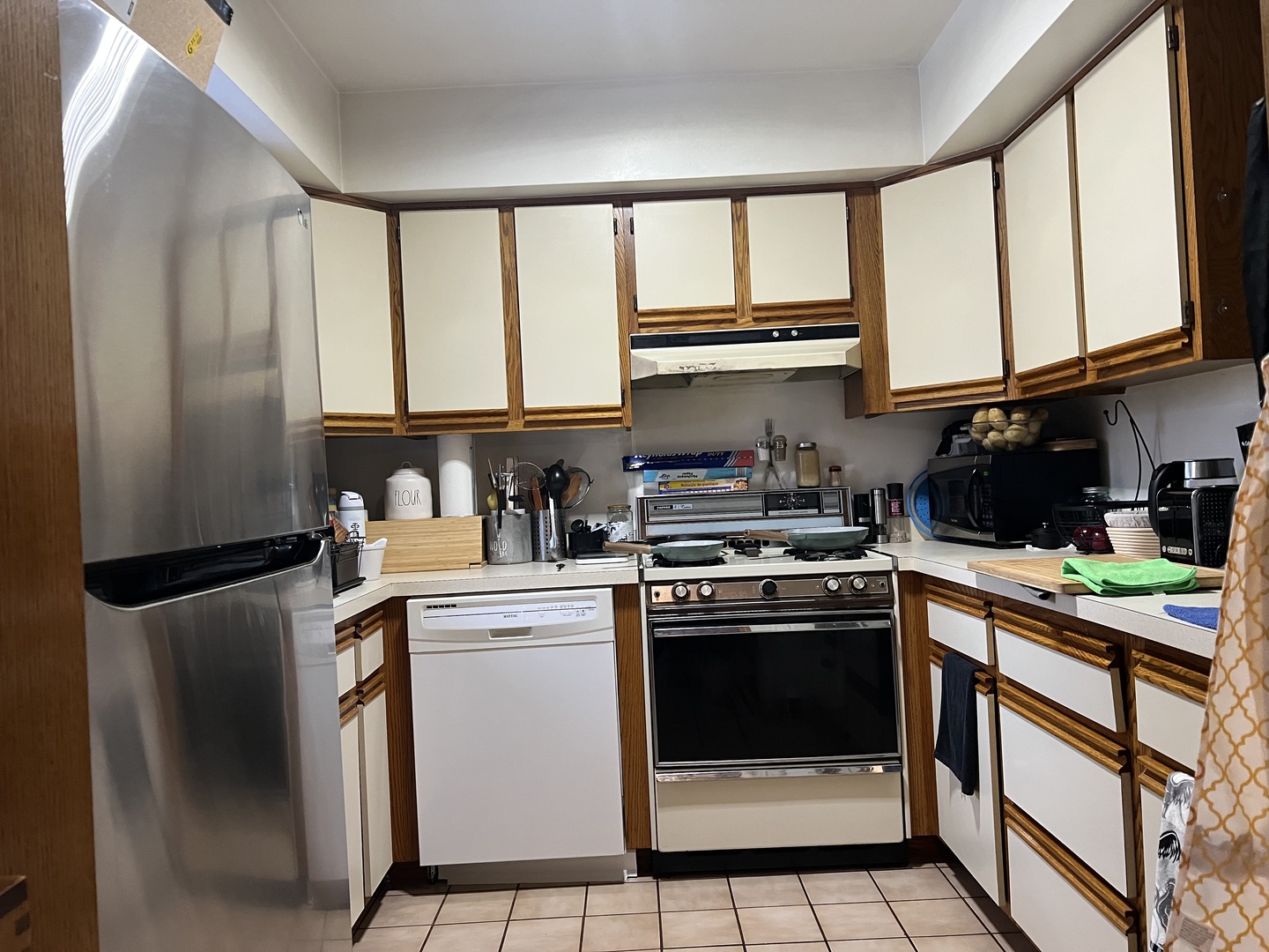 509 E Lake Avenue #B, Round Lake Beach, IL 60073