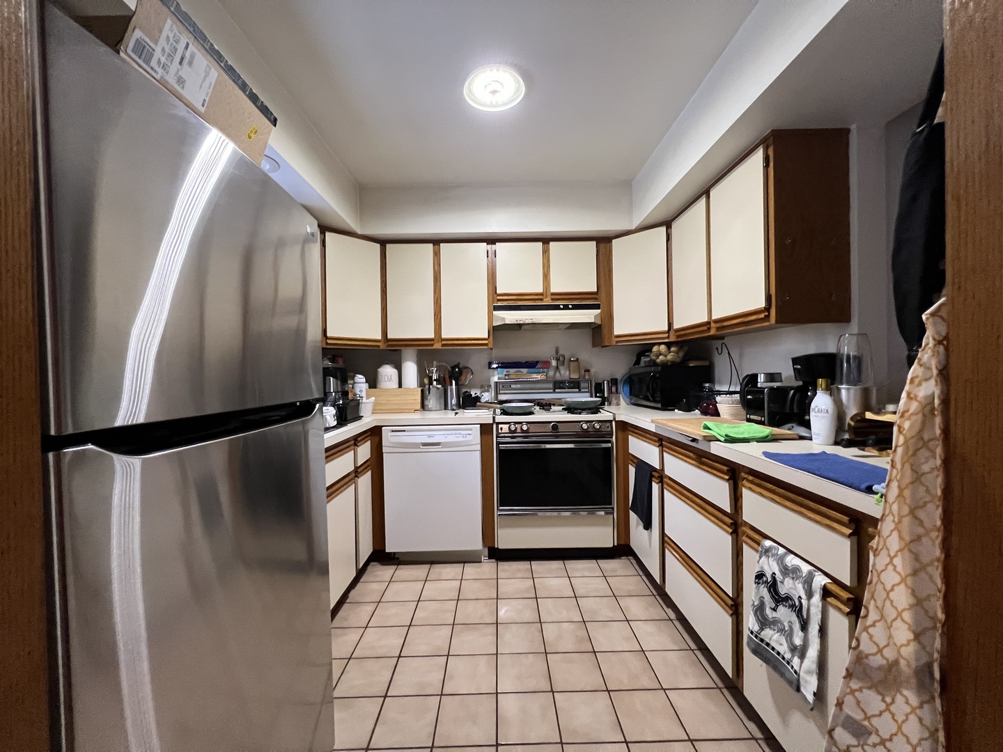 509 E Lake Avenue #B, Round Lake Beach, IL 60073