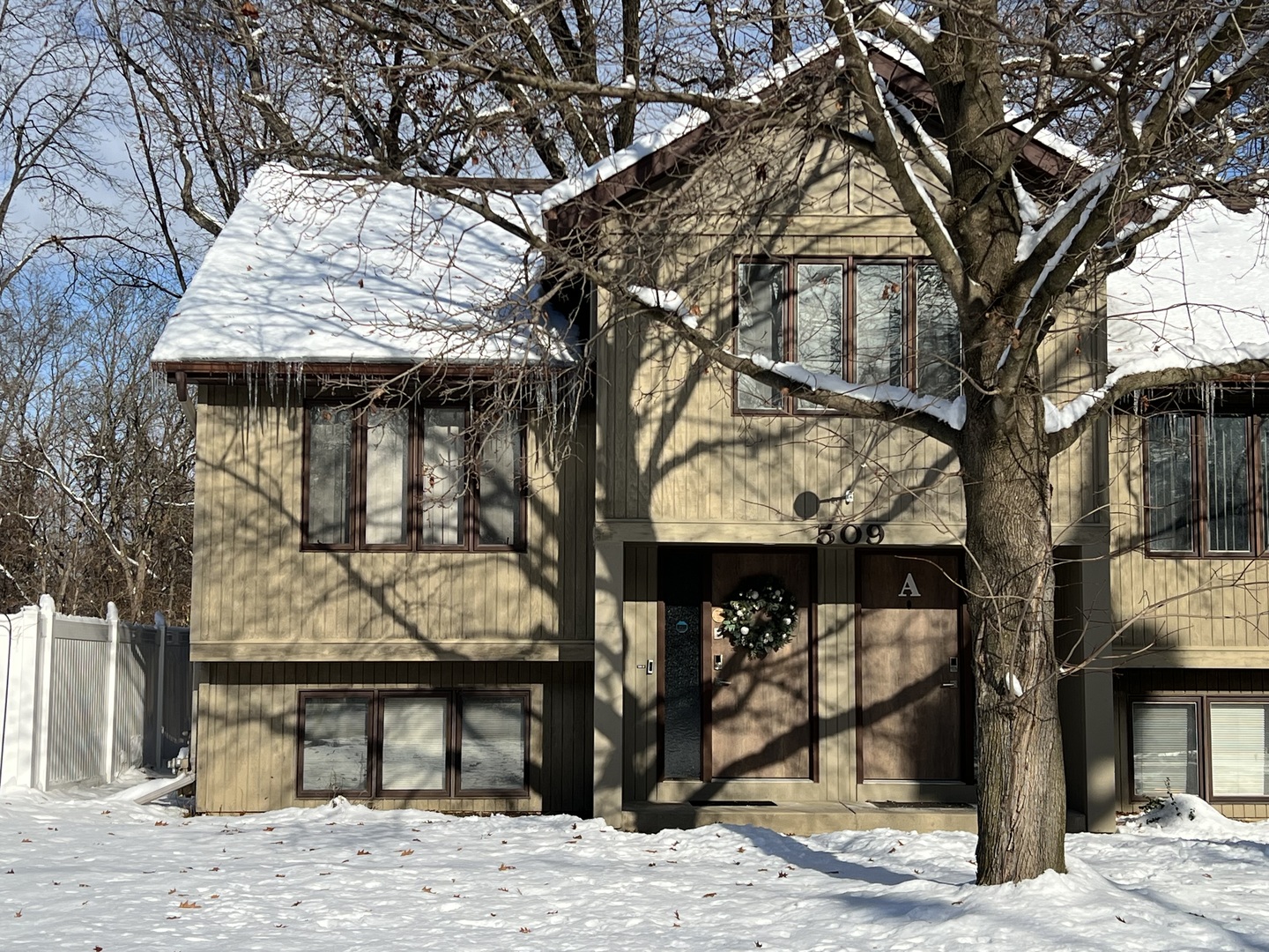 509 E Lake Avenue #B, Round Lake Beach, IL 60073