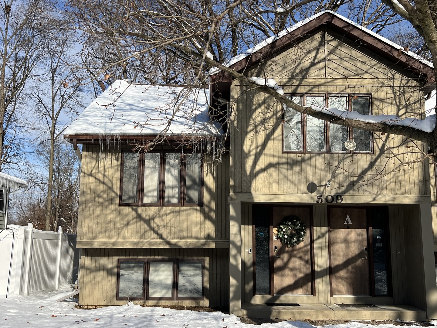 509 E Lake Avenue #B, Round Lake Beach, IL 60073