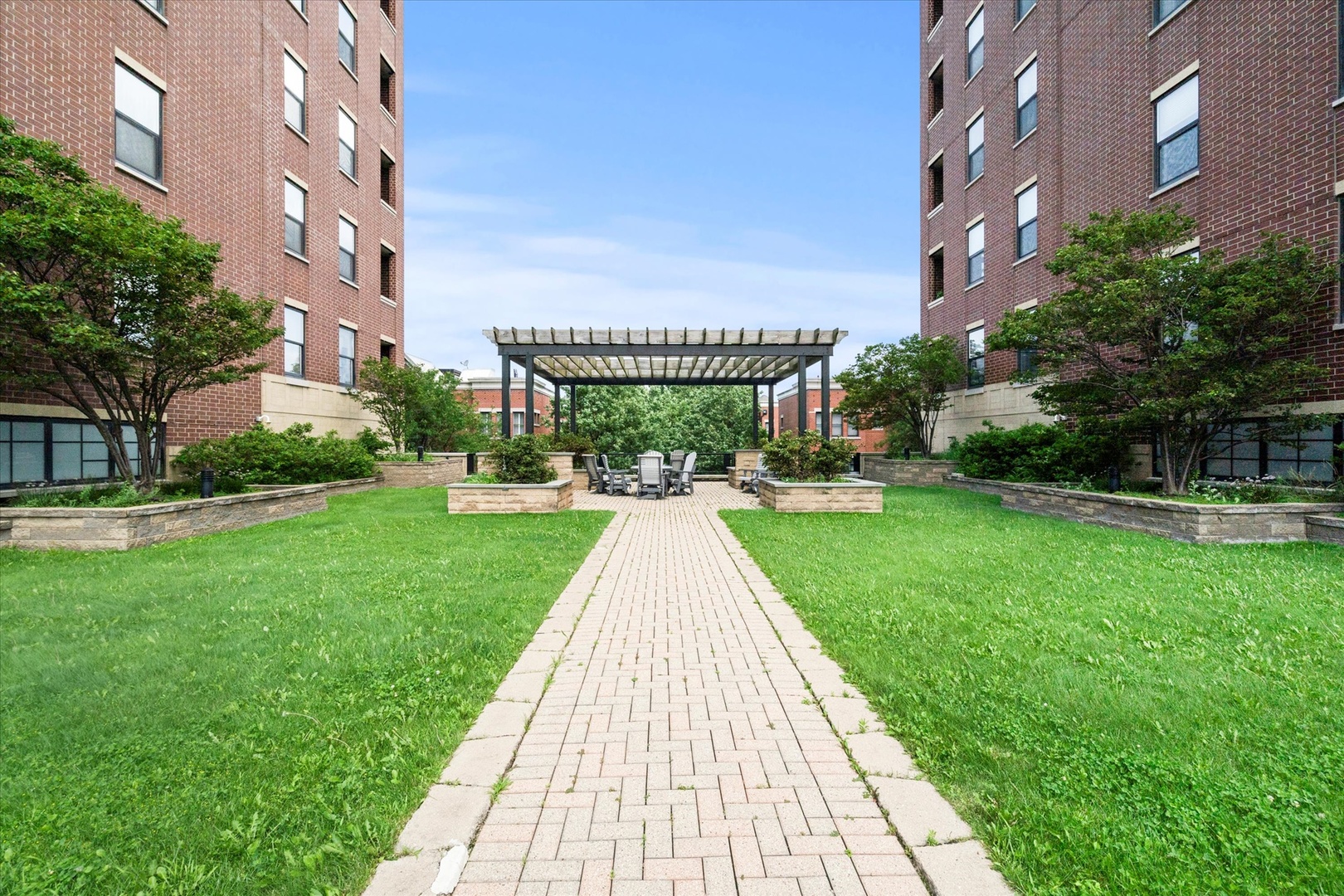 833 W 15TH Place #514, Chicago, IL 60608