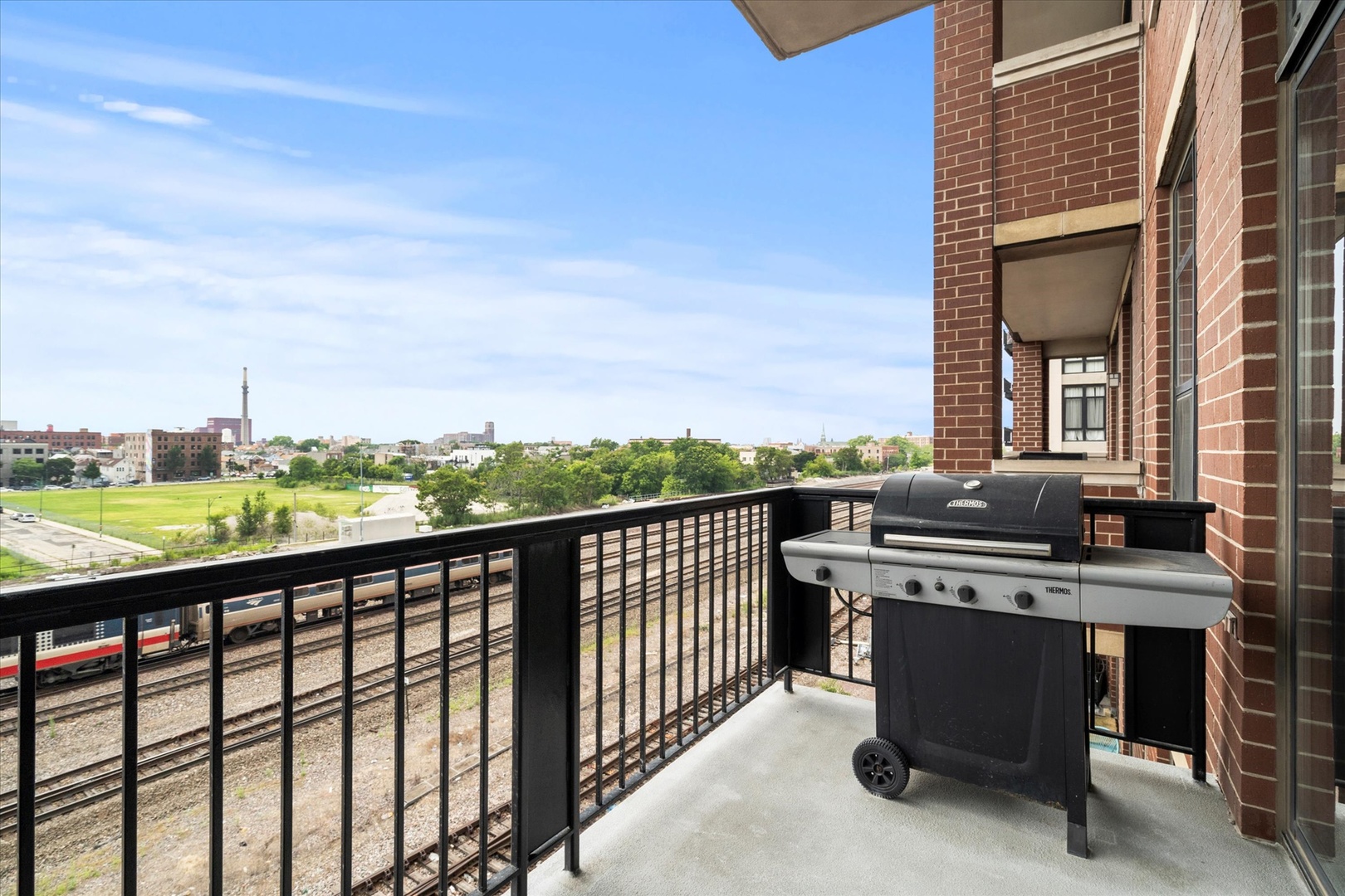 833 W 15TH Place #514, Chicago, IL 60608