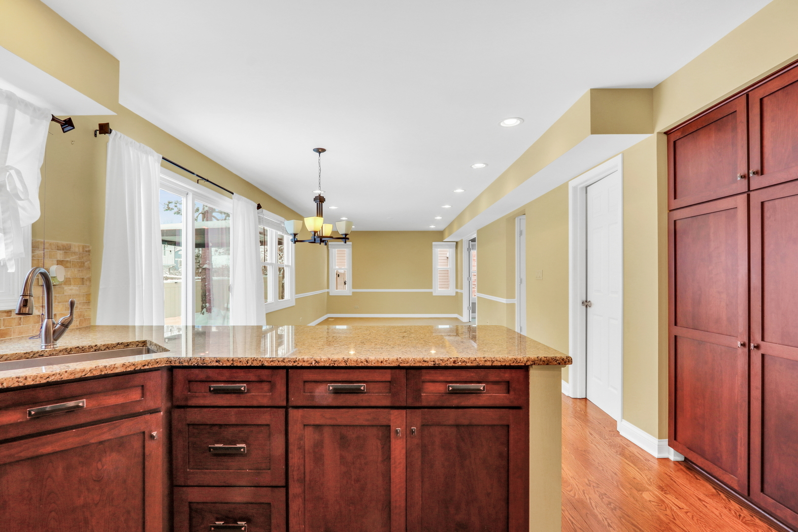 1000 Cumberland Lane, Buffalo Grove, IL 60089