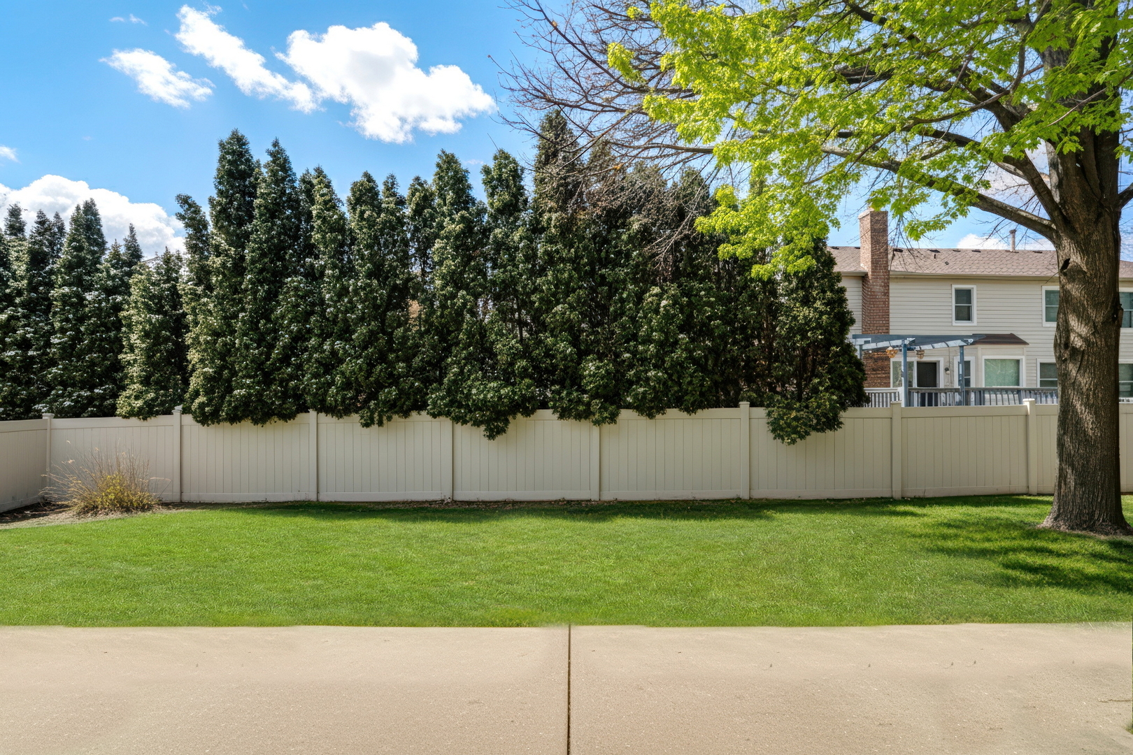 1000 Cumberland Lane, Buffalo Grove, IL 60089