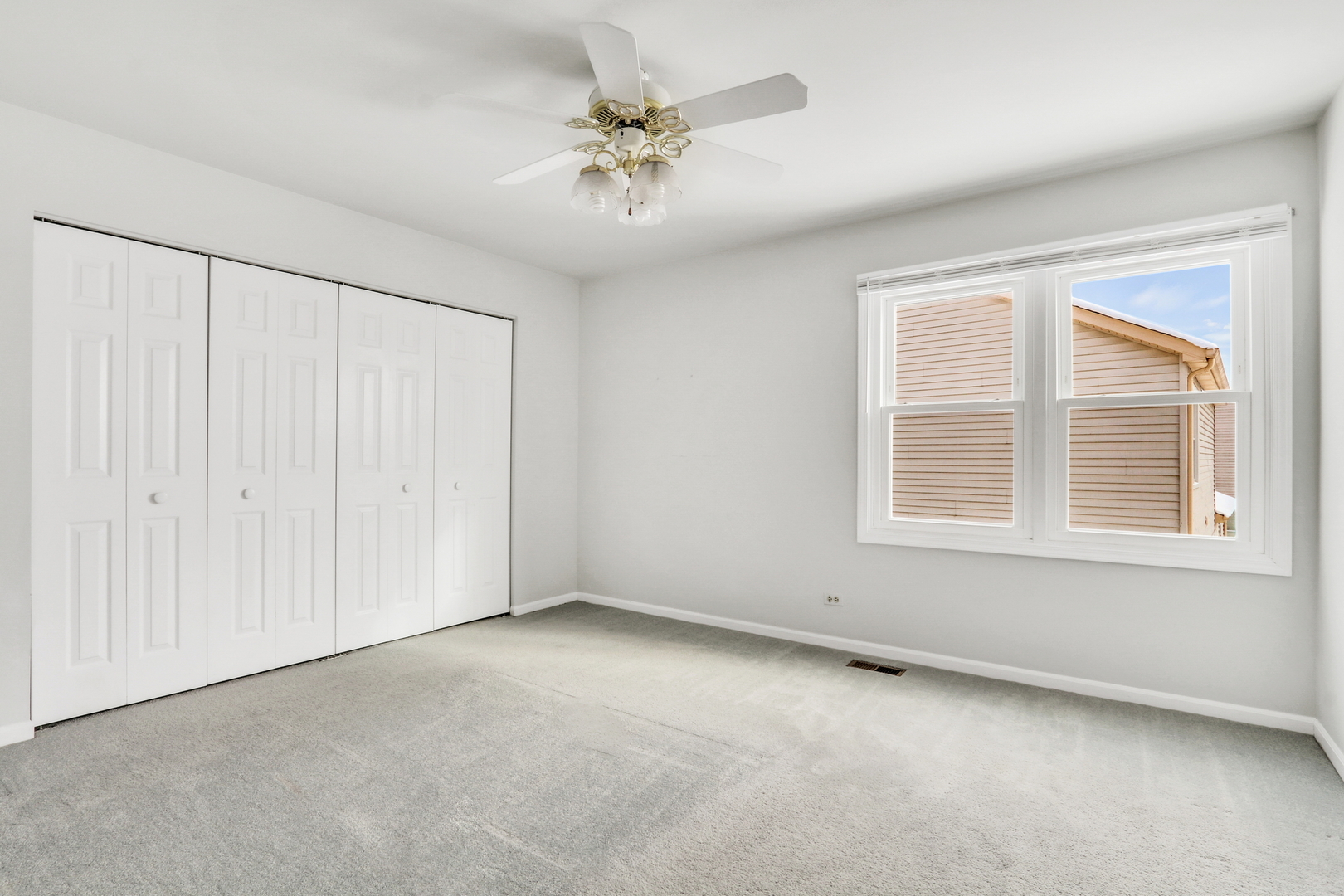 1000 Cumberland Lane, Buffalo Grove, IL 60089