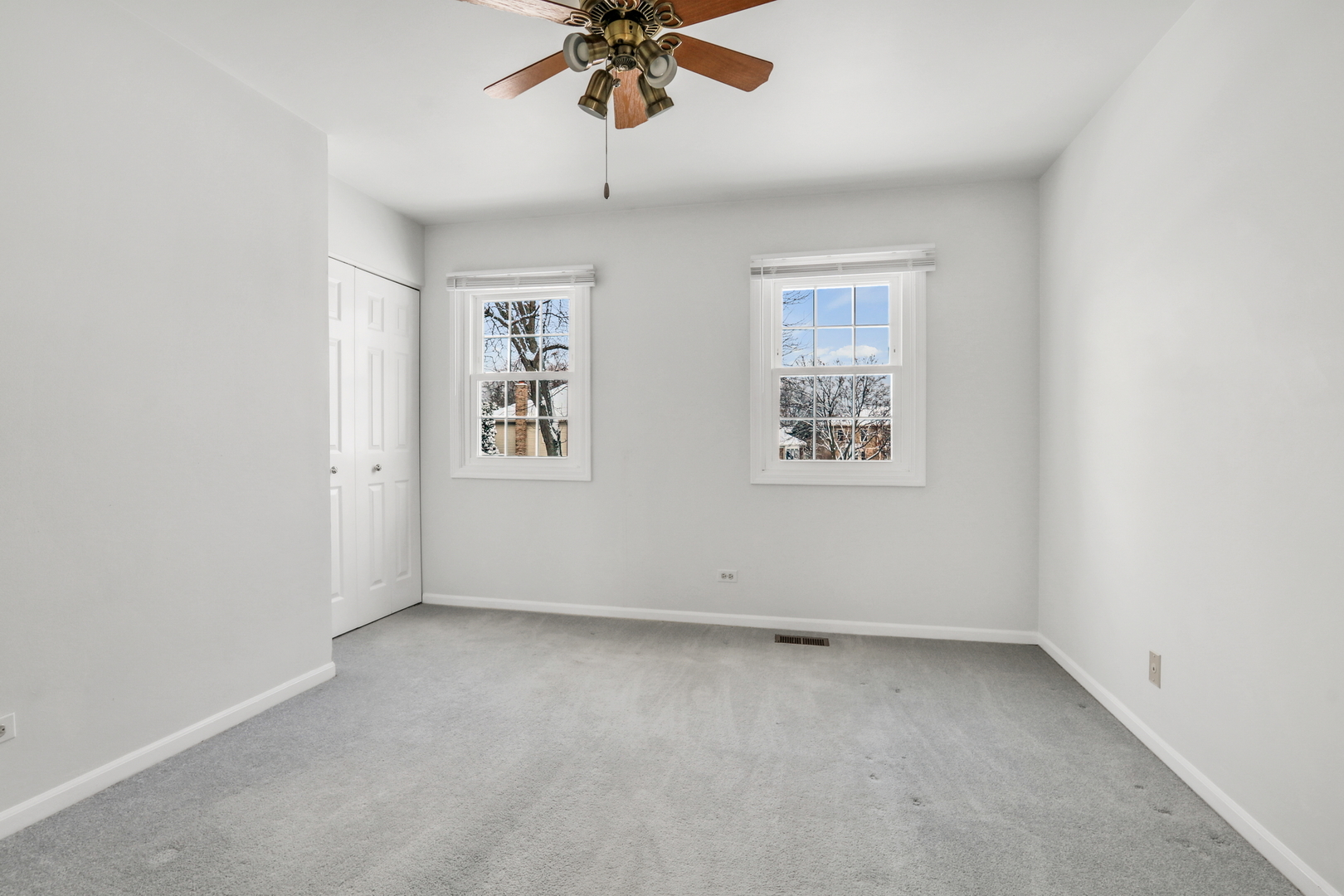 1000 Cumberland Lane, Buffalo Grove, IL 60089