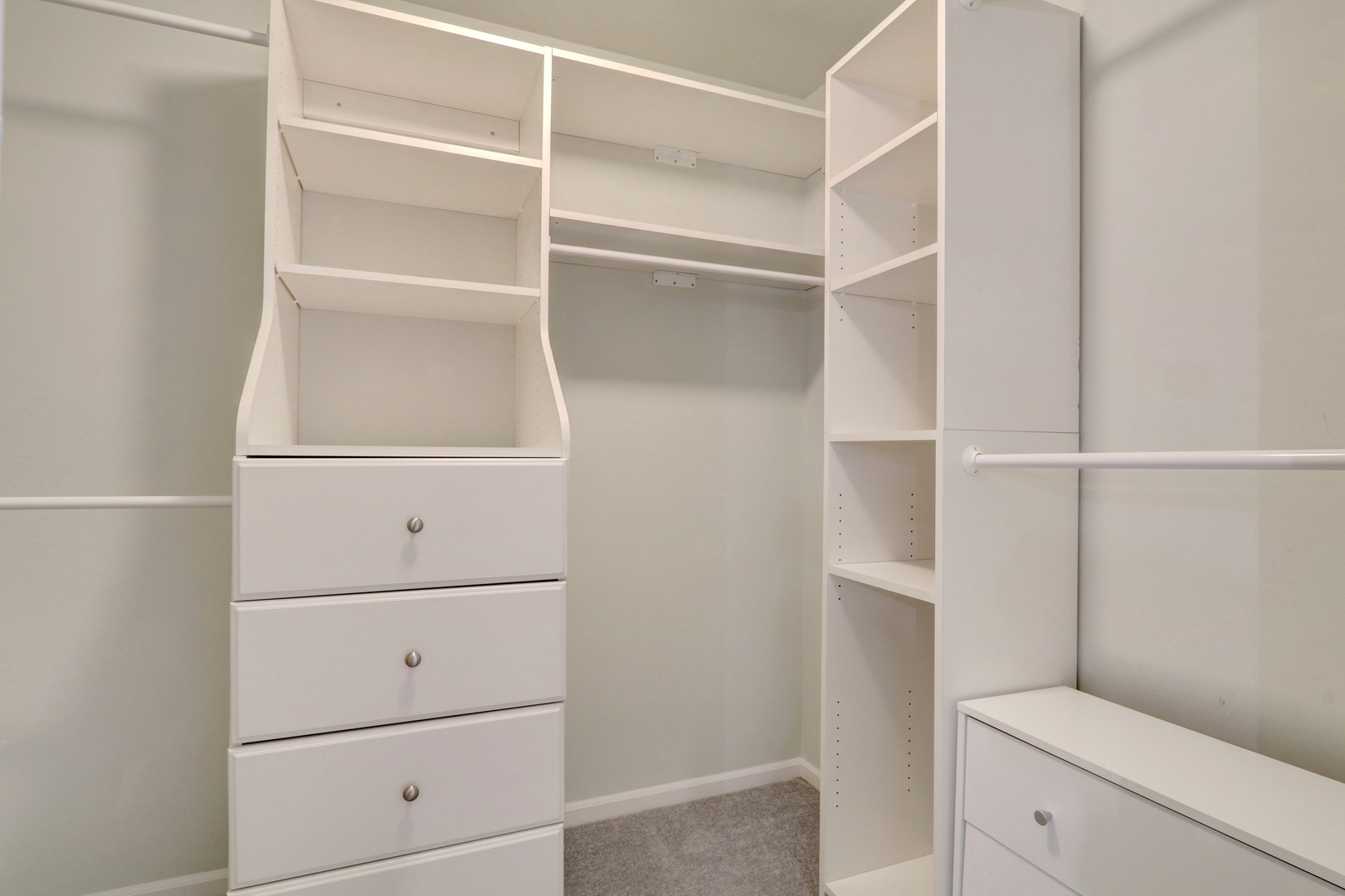 1000 Cumberland Lane, Buffalo Grove, IL 60089