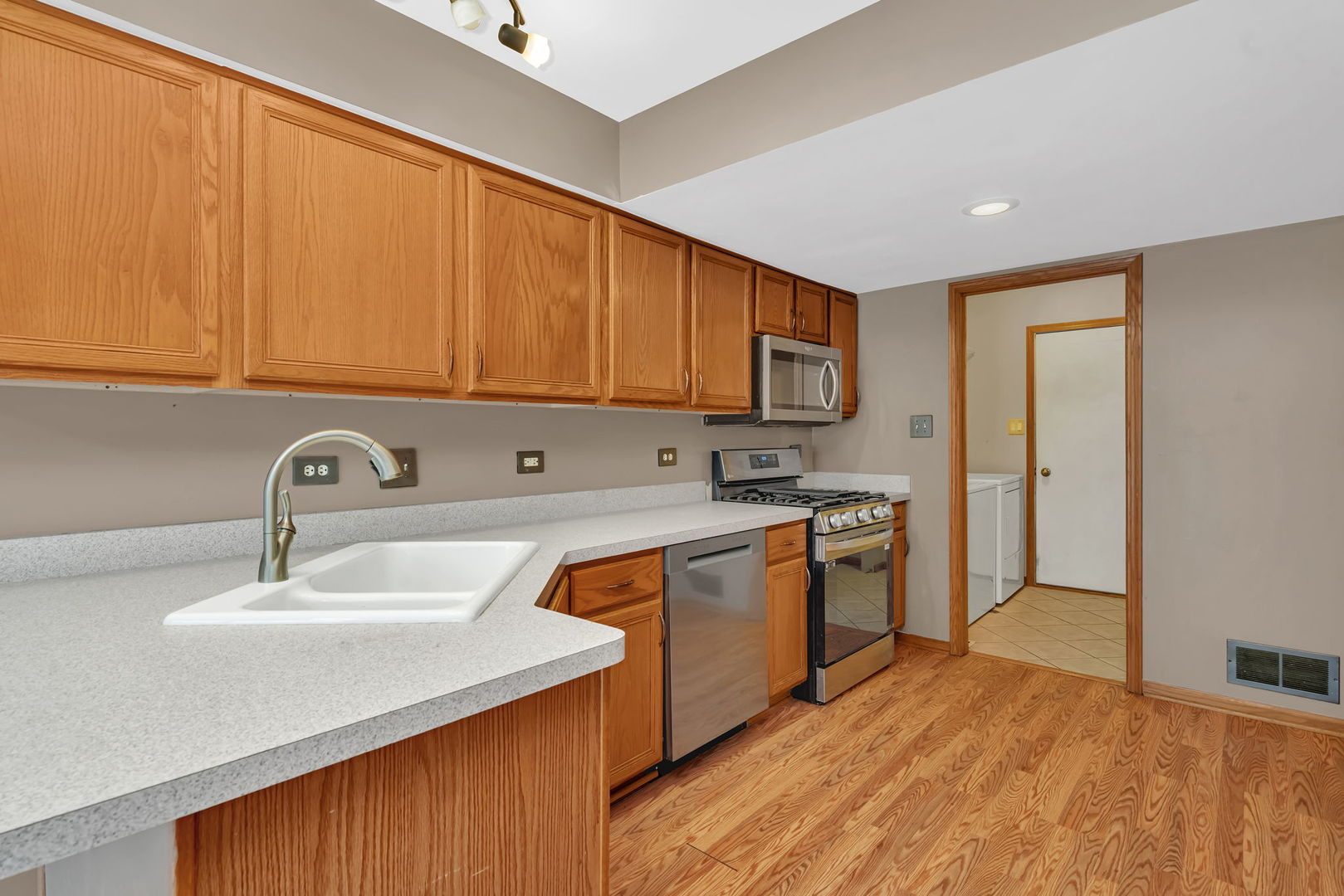 936 Treeline Court, Lockport, IL 60441