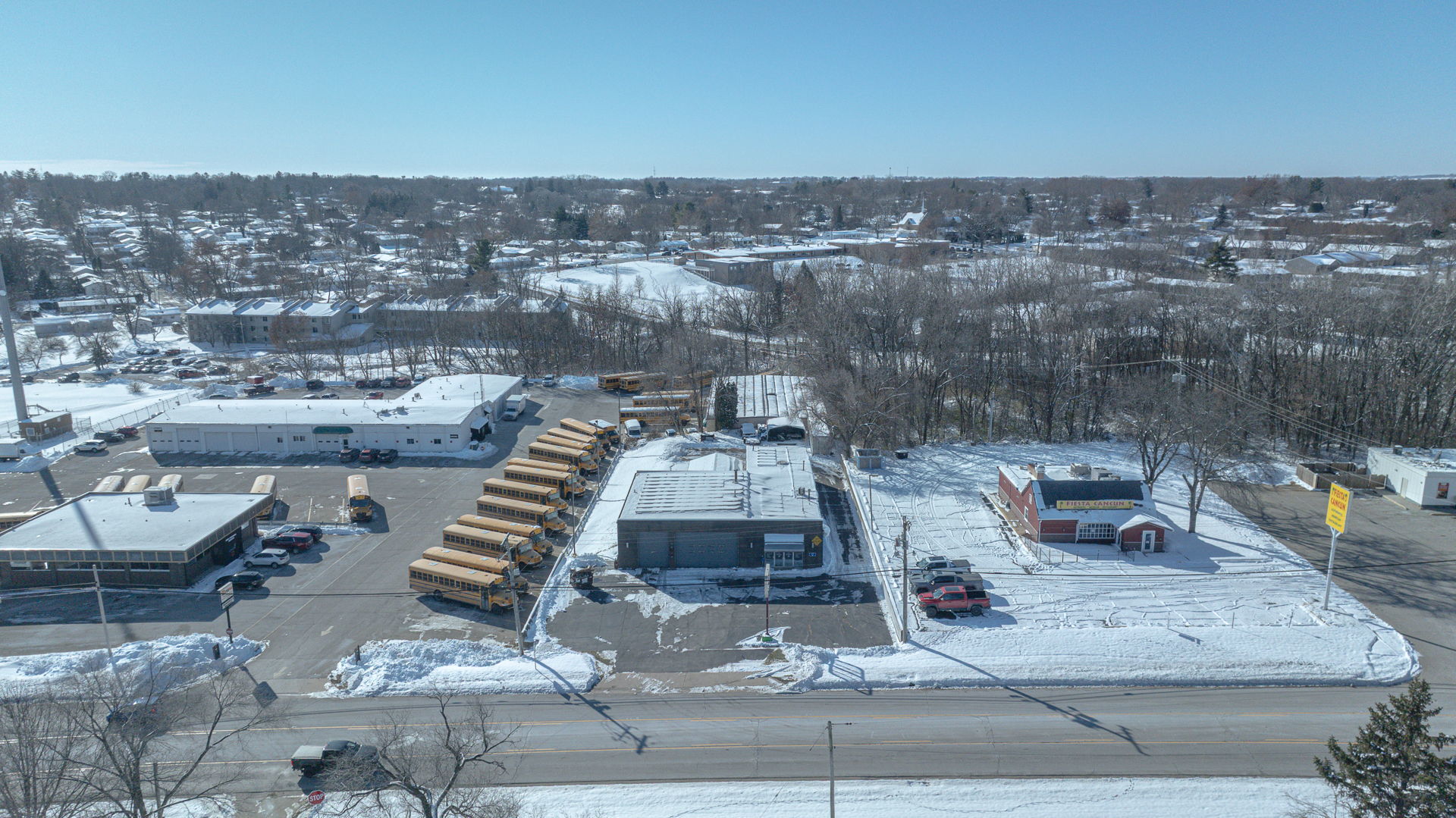 2045 W Galena Avenue, Freeport, IL 61032