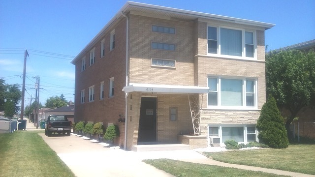 6134 W 79th Street #1, Burbank, IL 60459