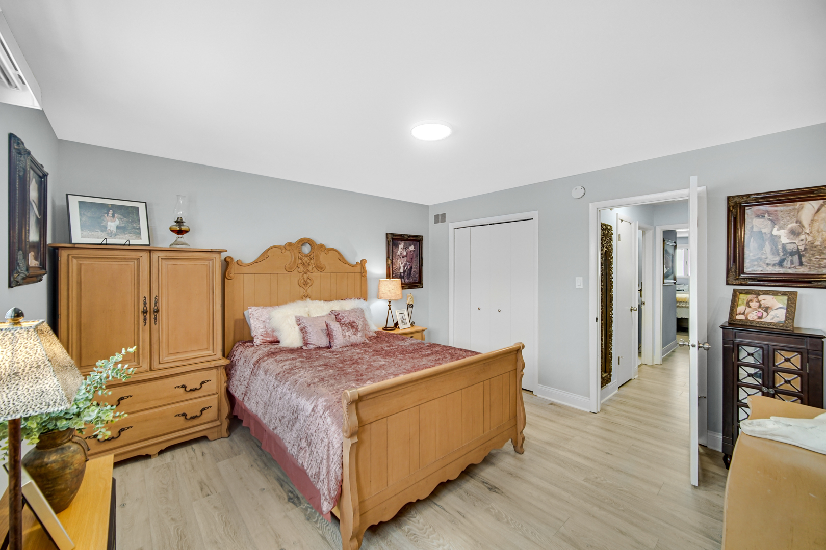 7332 W 155th Street, Orland Park, IL 60462