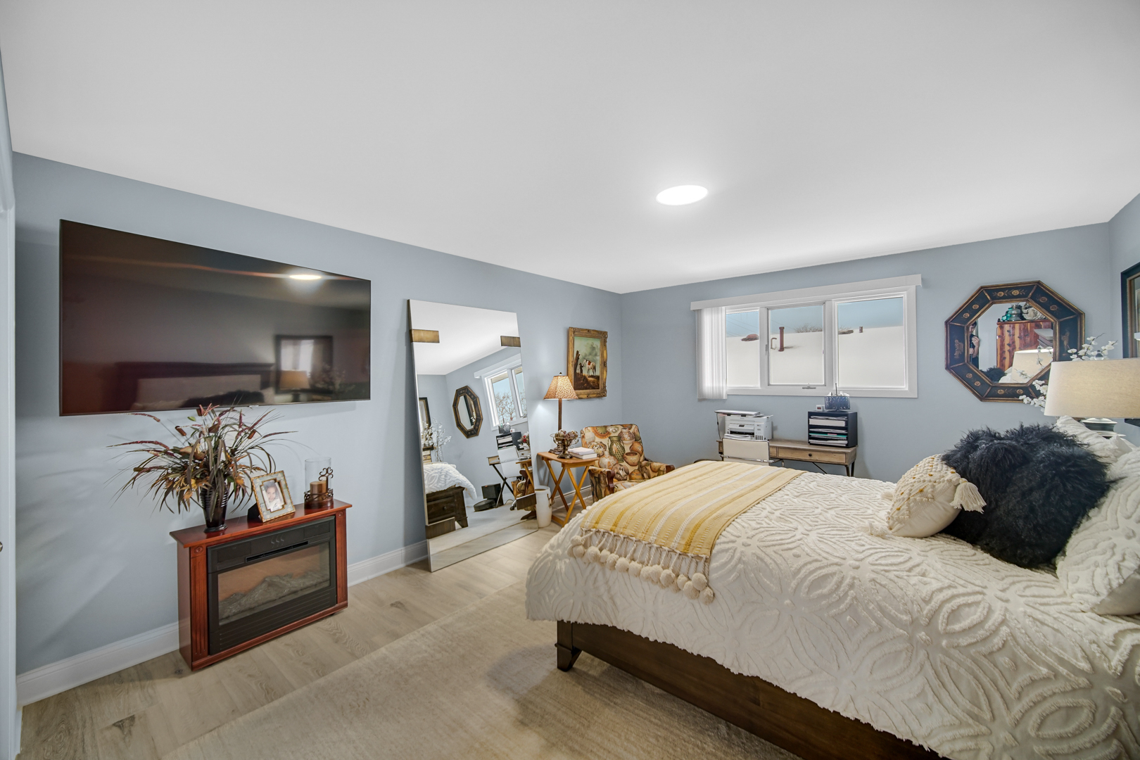 7332 W 155th Street, Orland Park, IL 60462