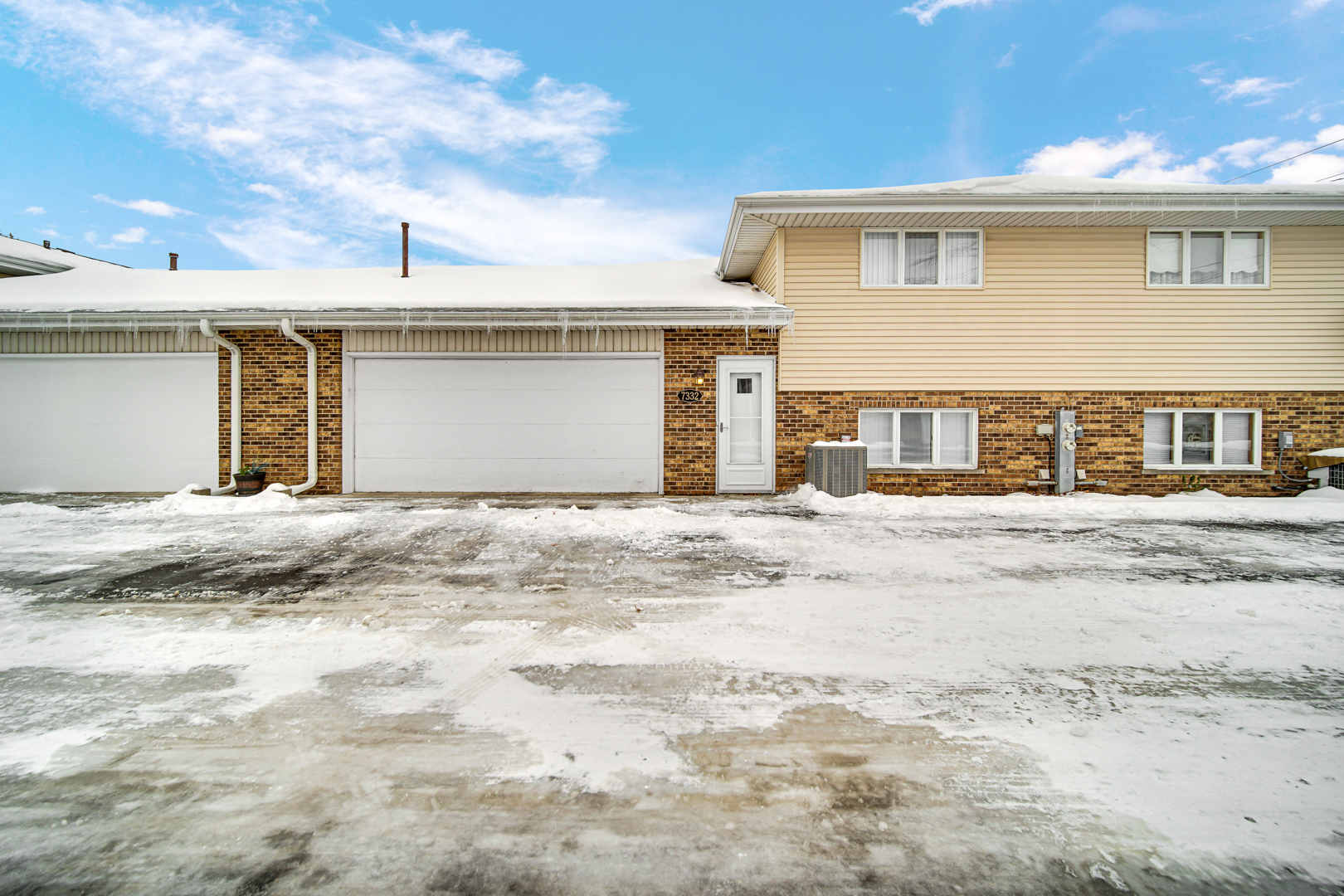 7332 W 155th Street, Orland Park, IL 60462