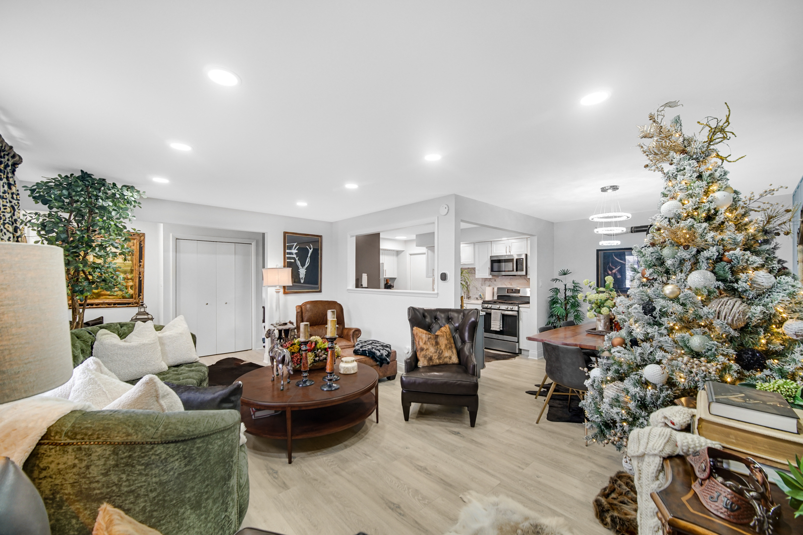 7332 W 155th Street, Orland Park, IL 60462