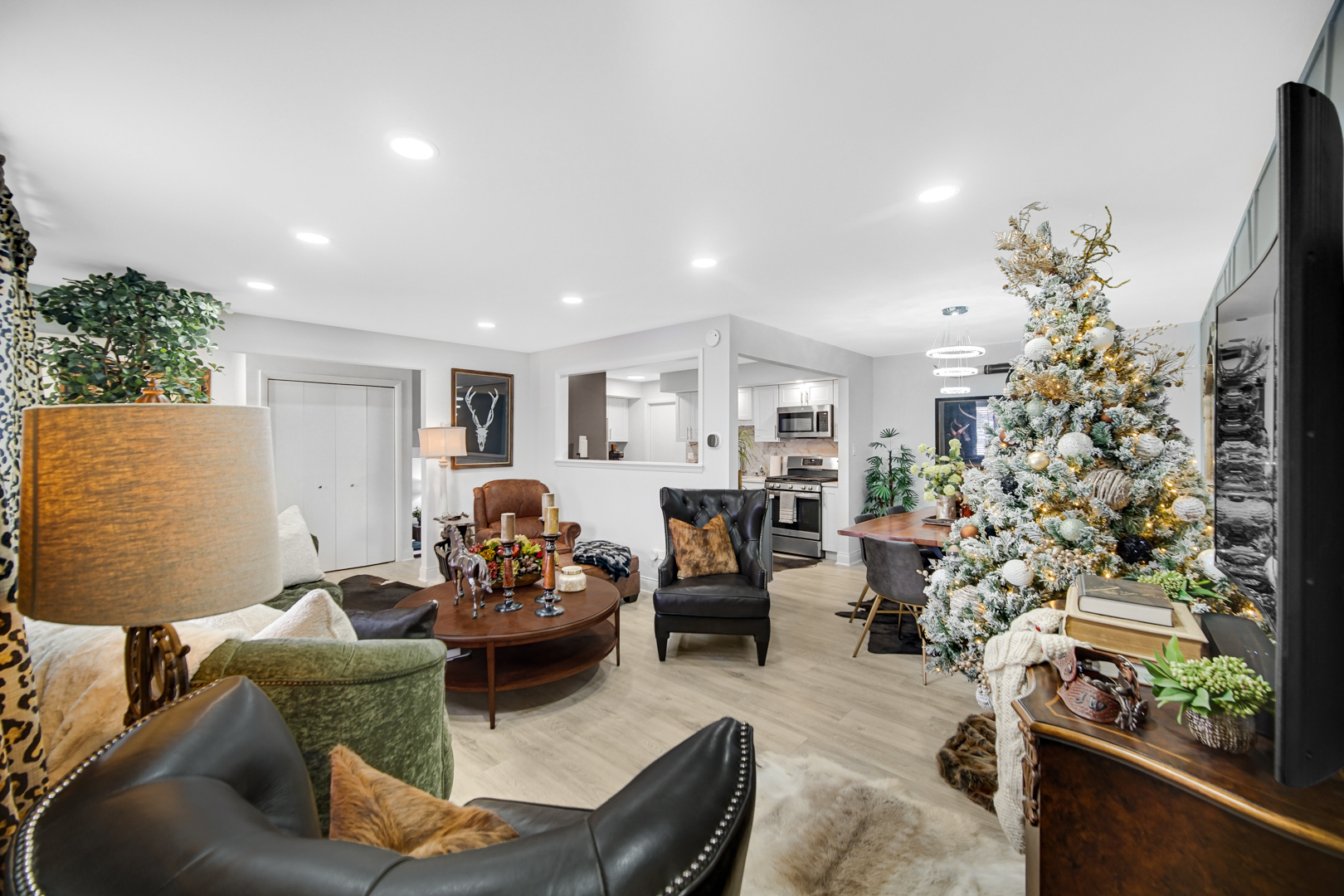 7332 W 155th Street, Orland Park, IL 60462