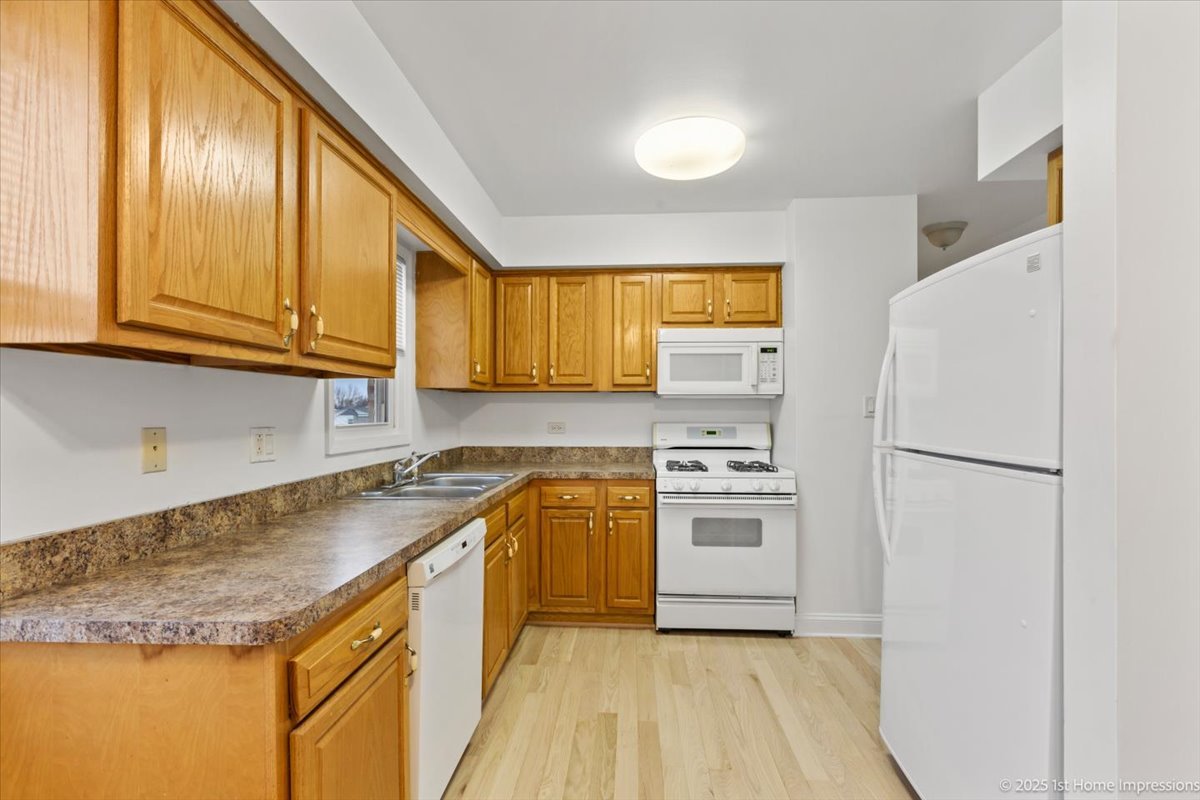 7121 W 110th Street #2W, Worth, IL 60482