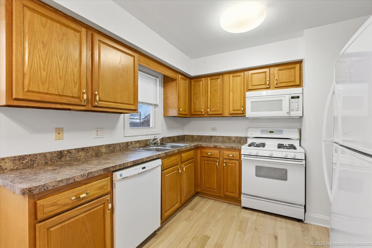 7121 W 110th Street #2W, Worth, IL 60482