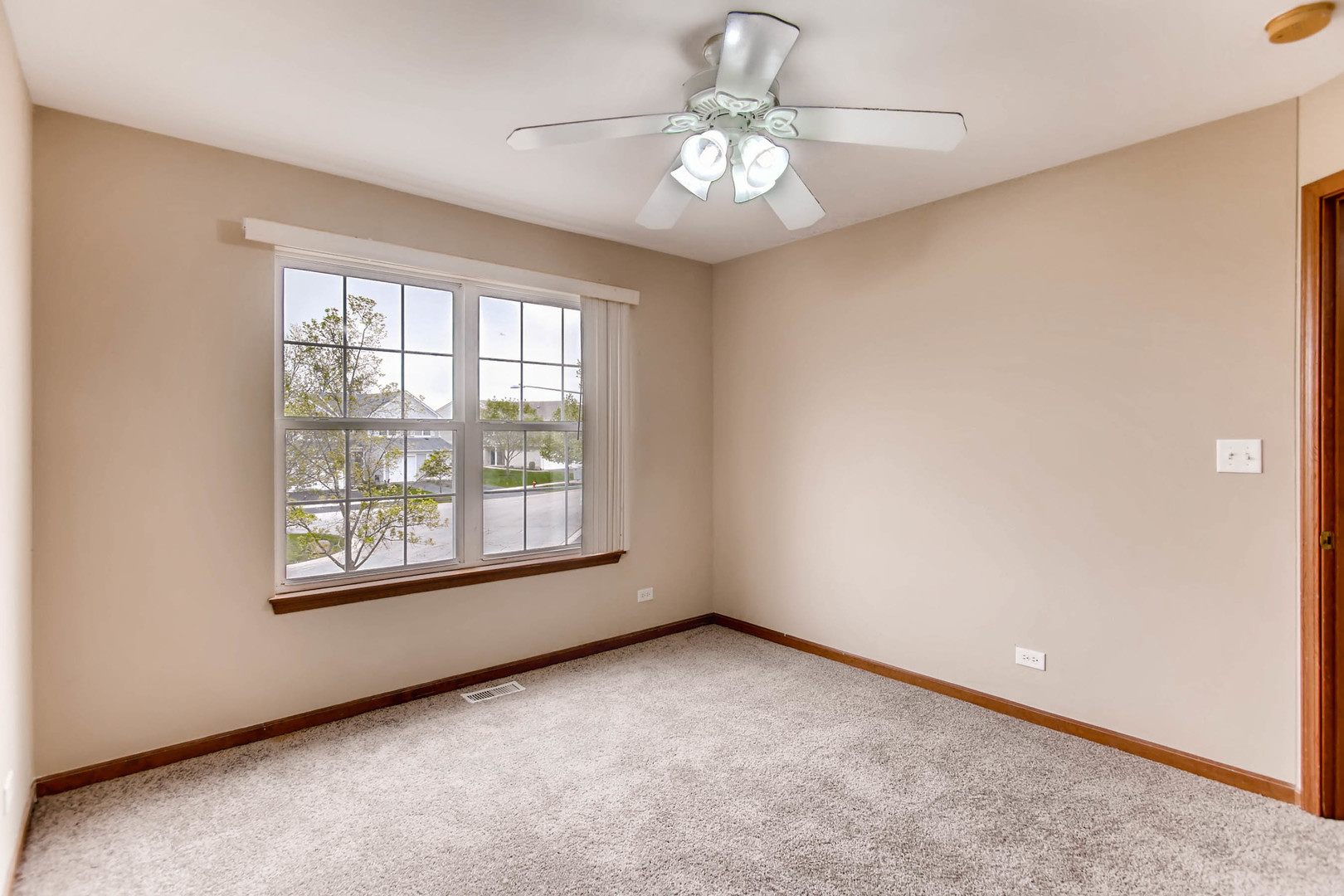 961 GENESEE Court #961, Naperville, IL 60563