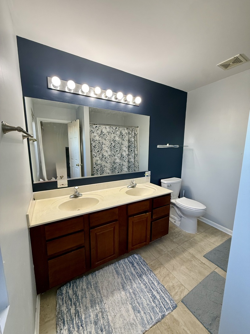 601 Greystone Lane, Bolingbrook, IL 60440