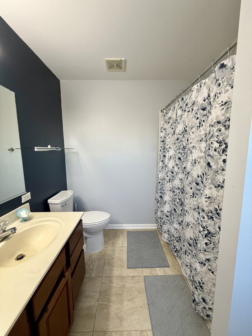 601 Greystone Lane, Bolingbrook, IL 60440