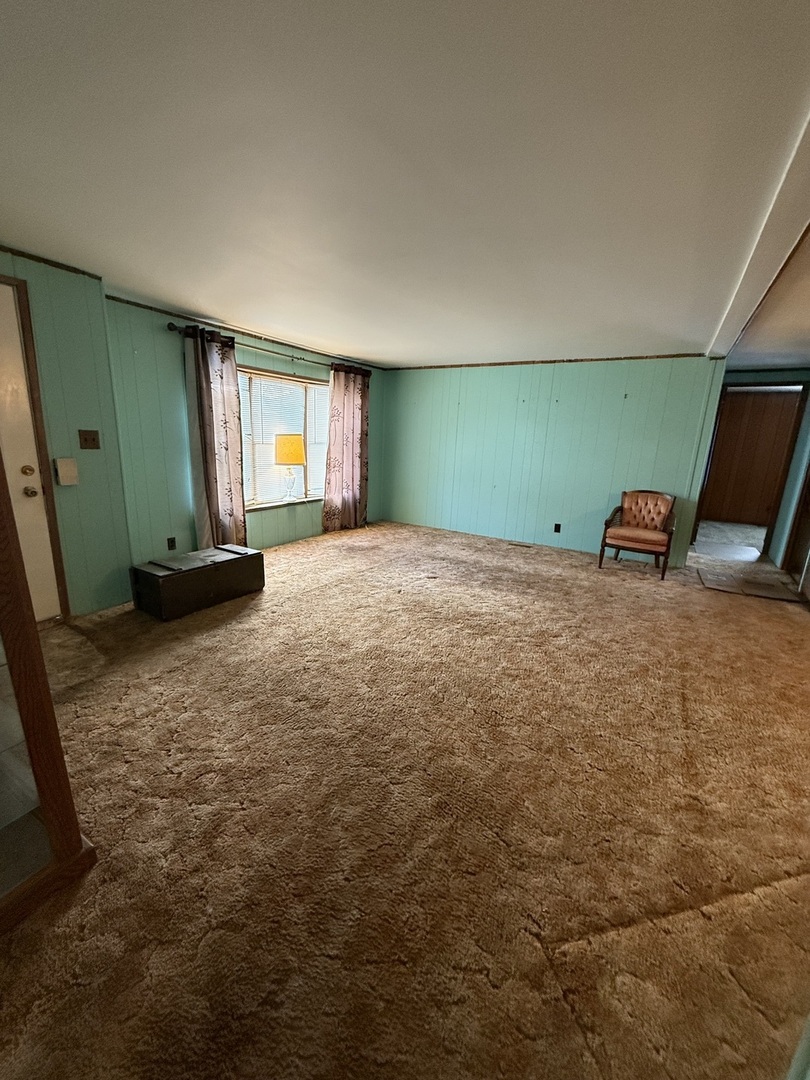 278 Blackthorn Road, Matteson, IL 60443