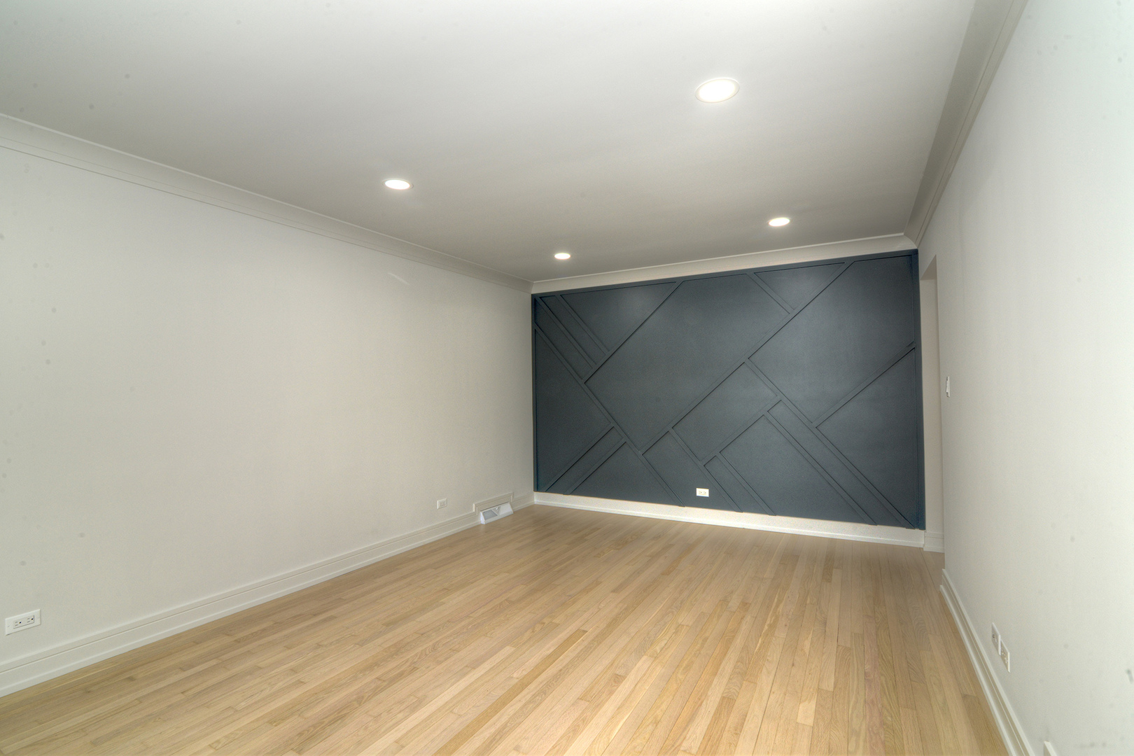 324 Parkside Avenue, Itasca, IL 60143