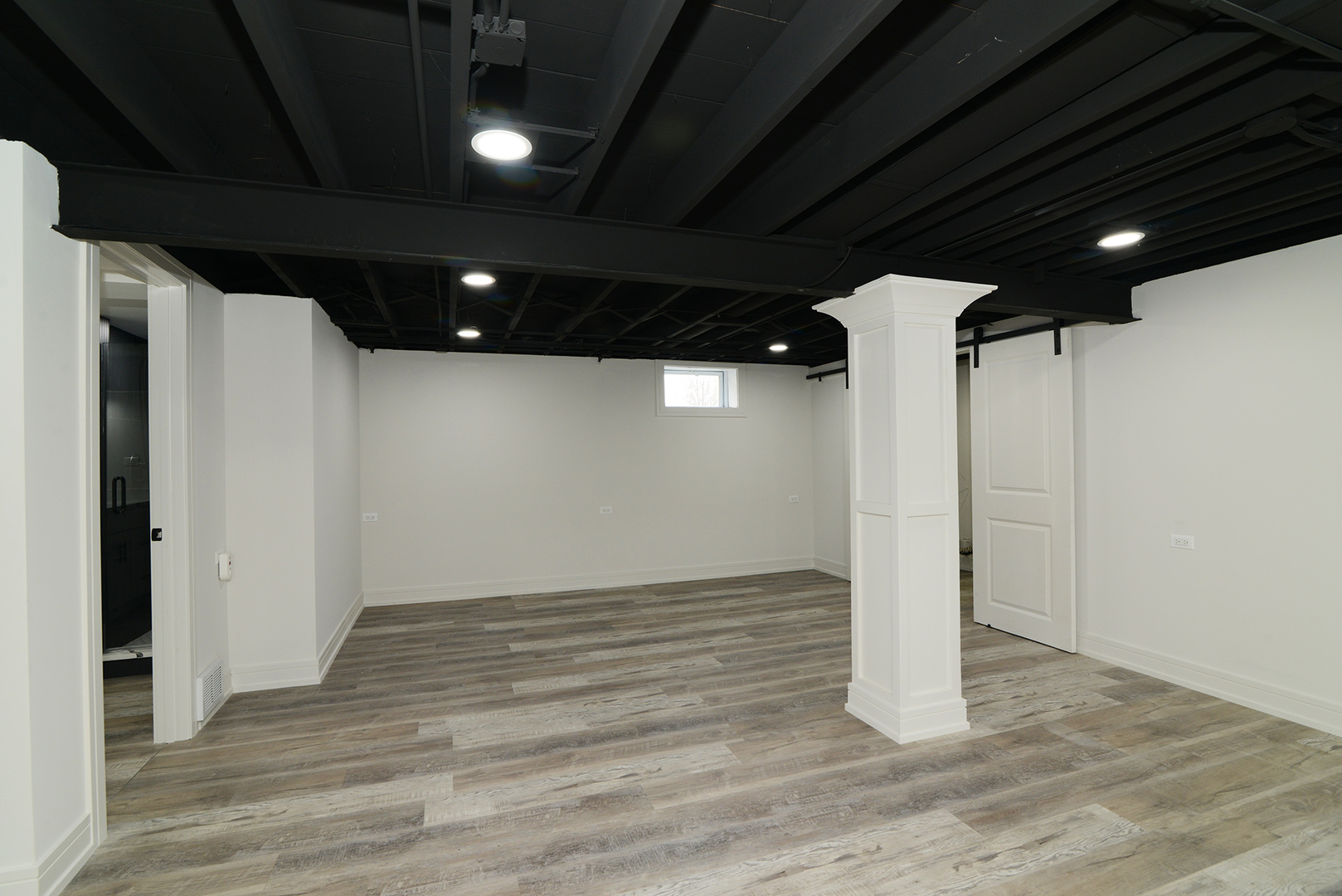 324 Parkside Avenue, Itasca, IL 60143