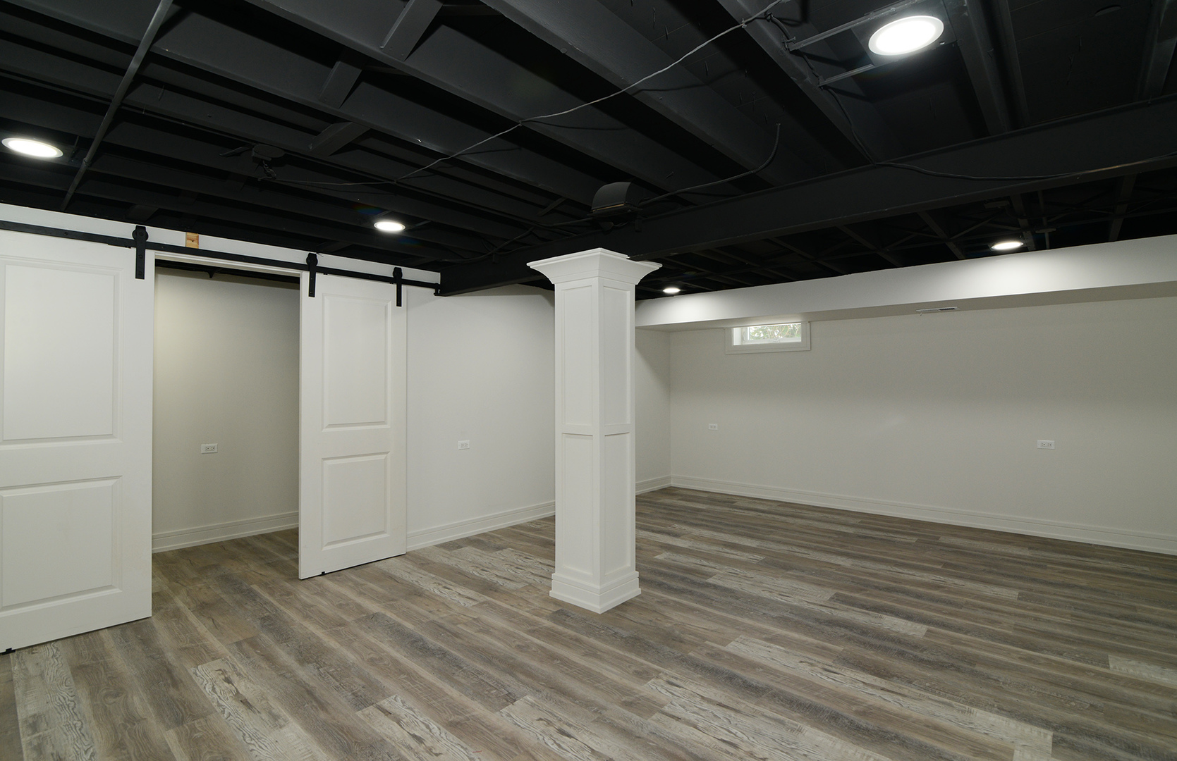 324 Parkside Avenue, Itasca, IL 60143