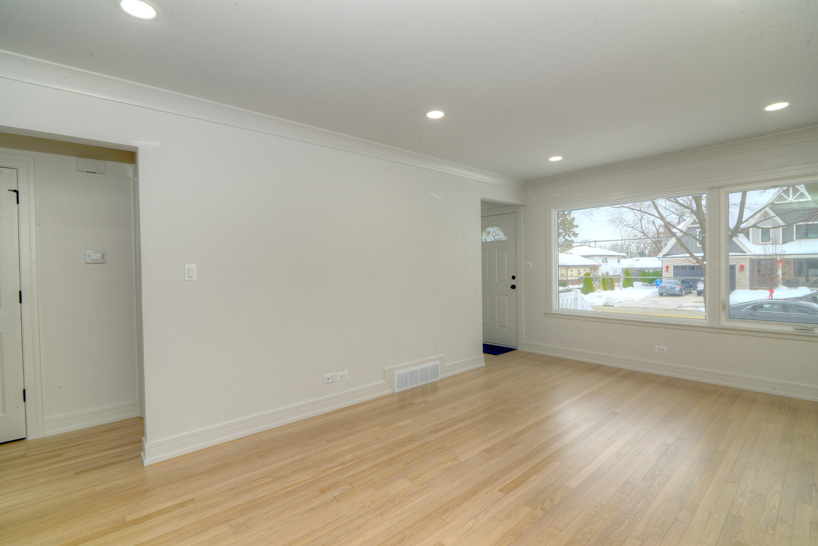 324 Parkside Avenue, Itasca, IL 60143