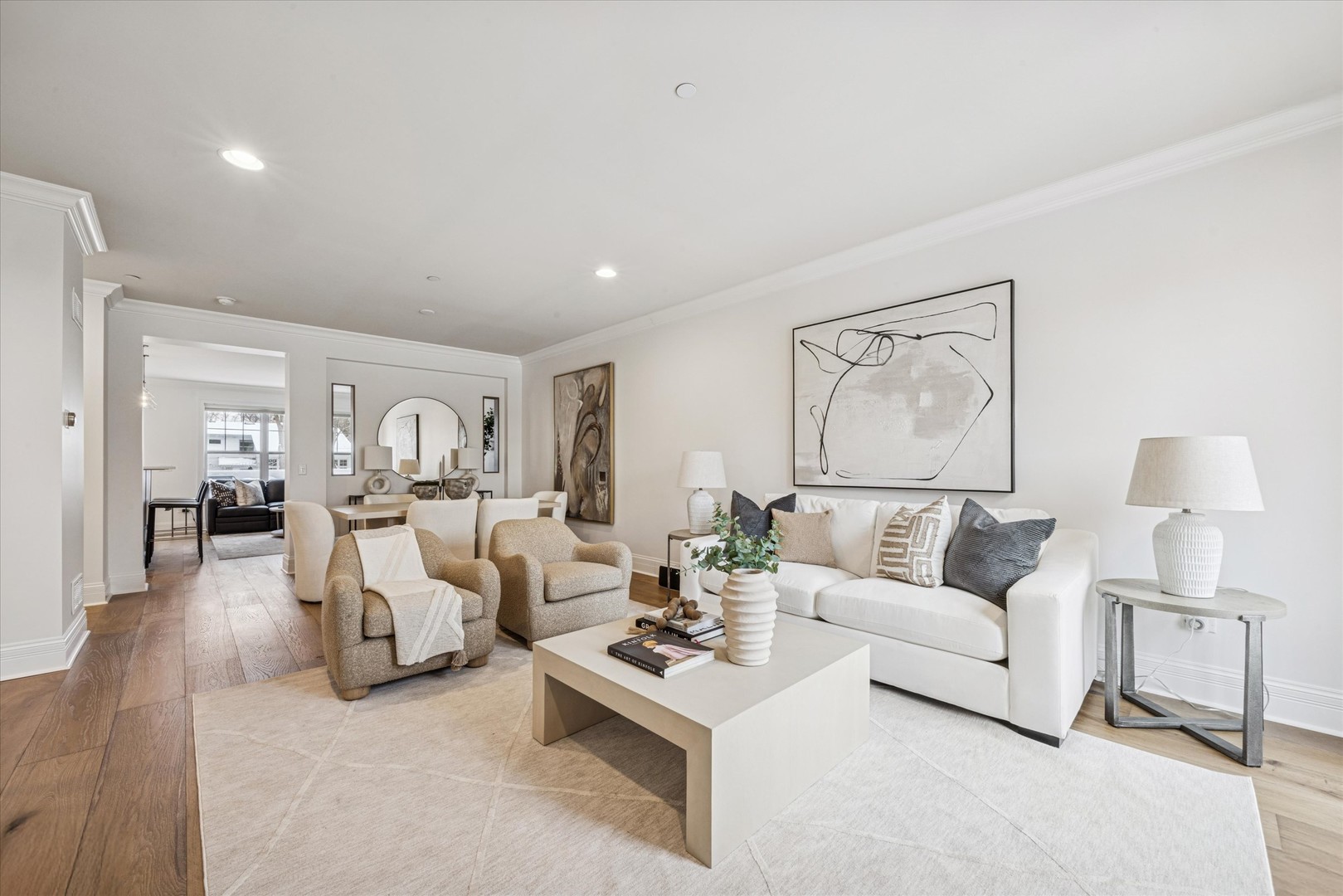 86 W KENNEDY Lane, Hinsdale, IL 60521