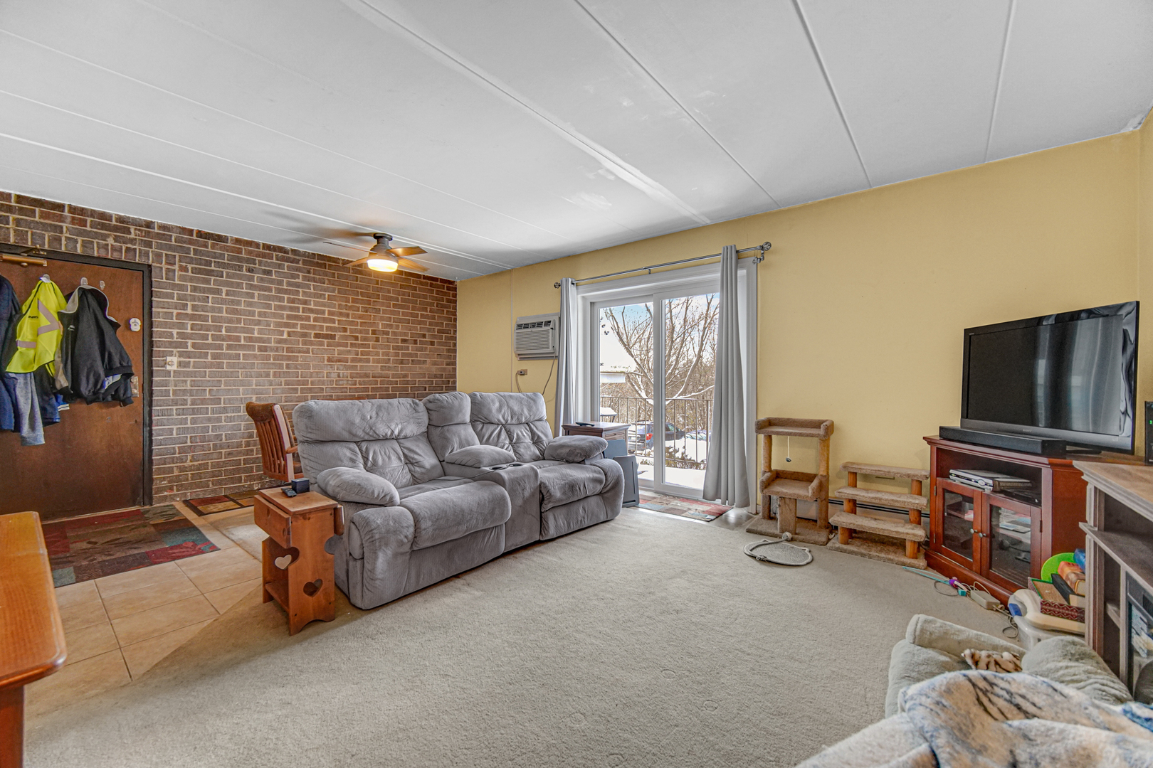 124 E Bailey Road #E, Naperville, IL 60565