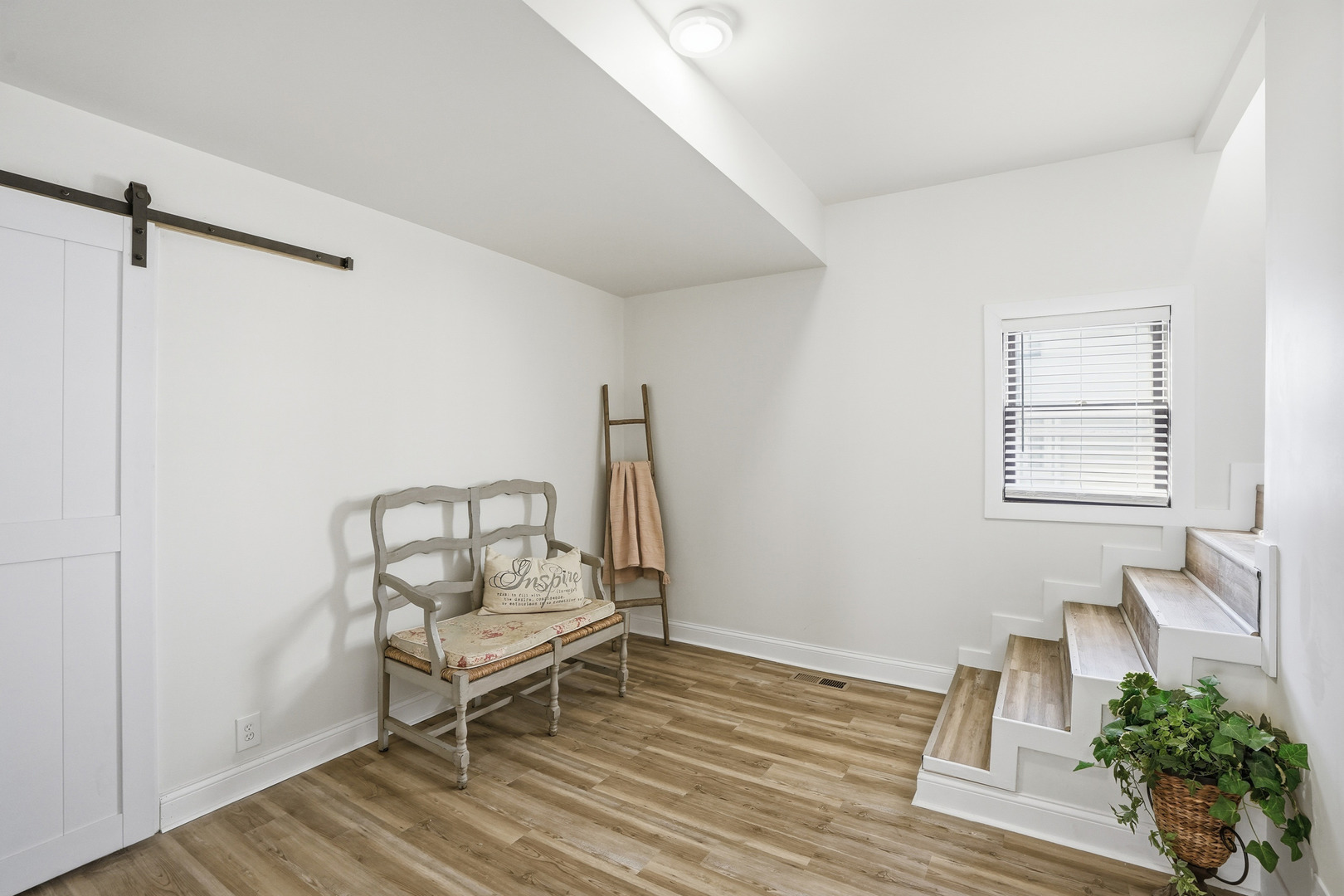 309 W Curtis Street, Grant Park, IL 60940