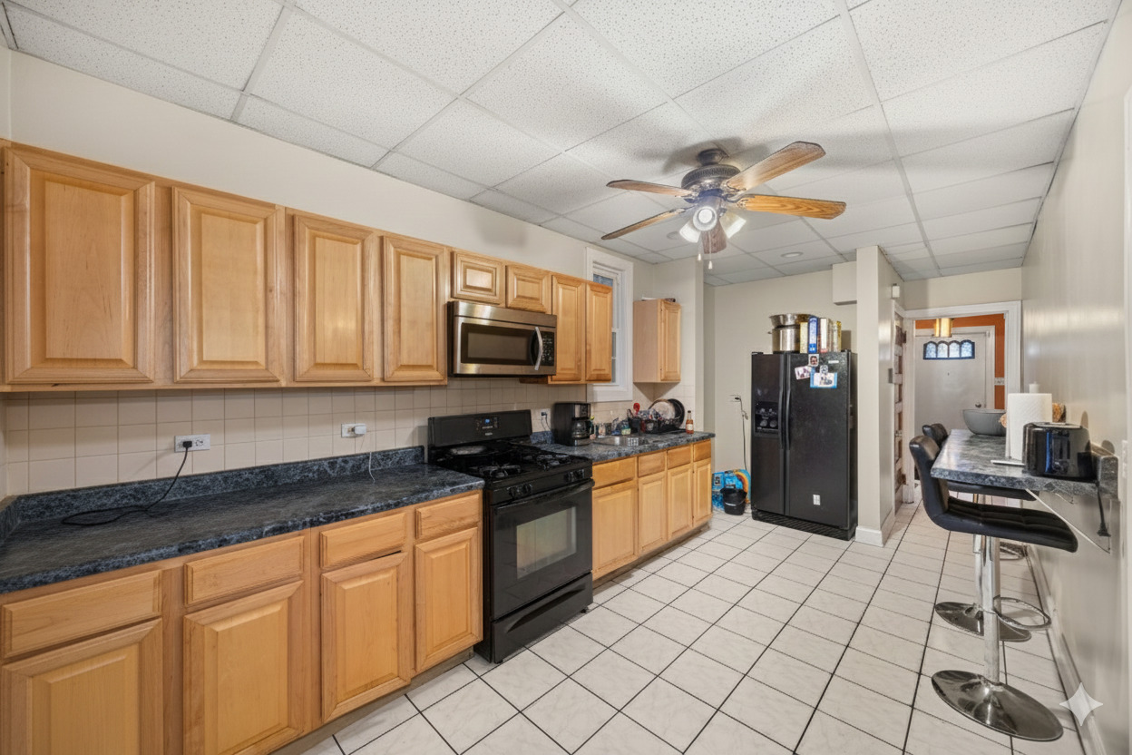 908 N Trumbull Avenue, Chicago, IL 60651