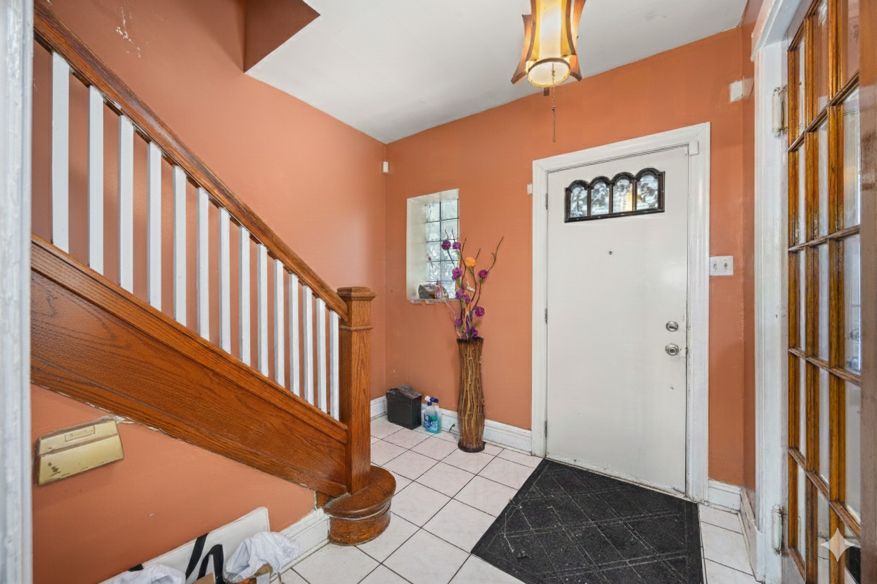 908 N Trumbull Avenue, Chicago, IL 60651