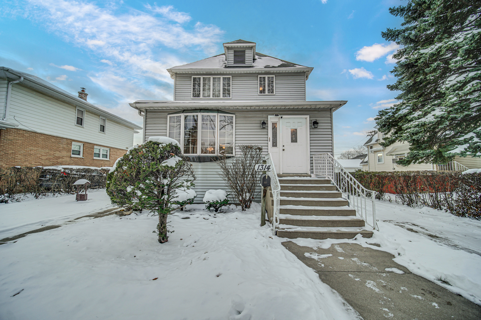 1314 N 21st Avenue, Melrose Park, IL 60160