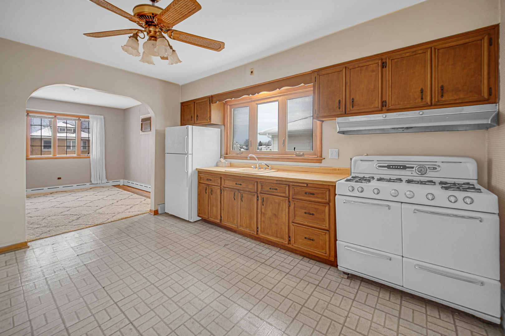 1314 N 21st Avenue, Melrose Park, IL 60160