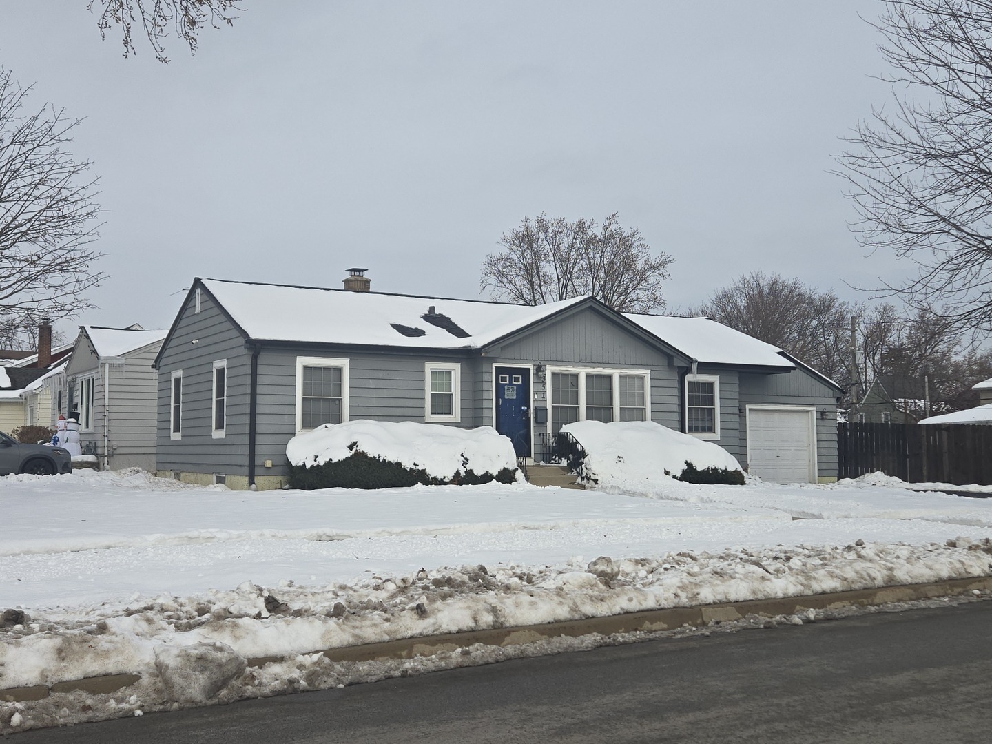 351 S Michigan Avenue, Villa Park, IL 60181