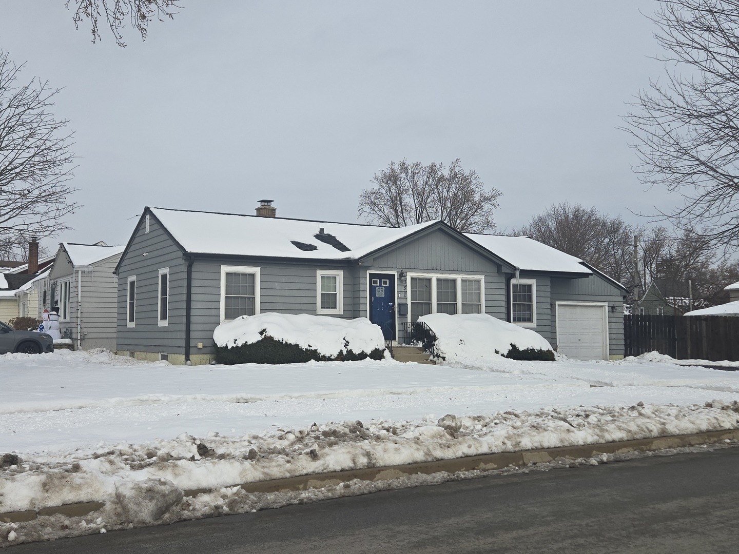 351 S Michigan Avenue, Villa Park, IL 60181