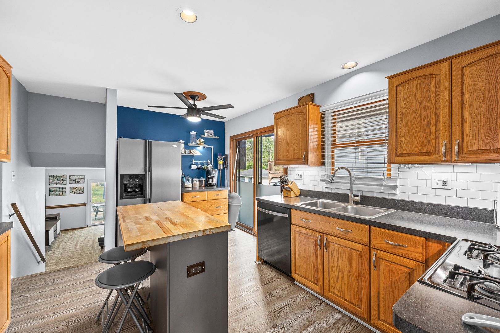 4940 Cornell Avenue, Downers Grove, IL 60515