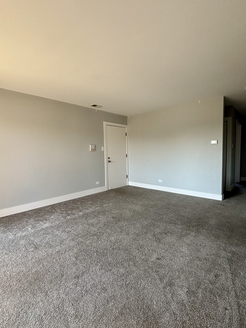 14949 Lakeview Drive #204, Orland Park, IL 60462