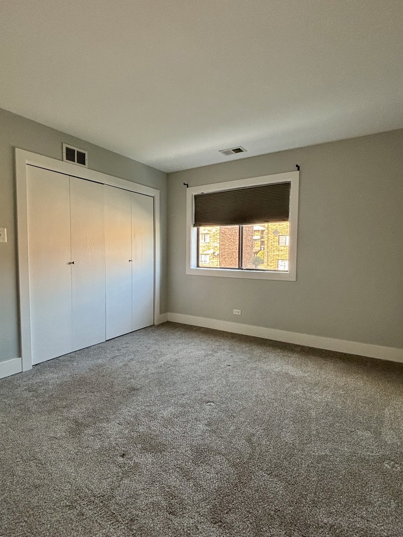 14949 Lakeview Drive #204, Orland Park, IL 60462