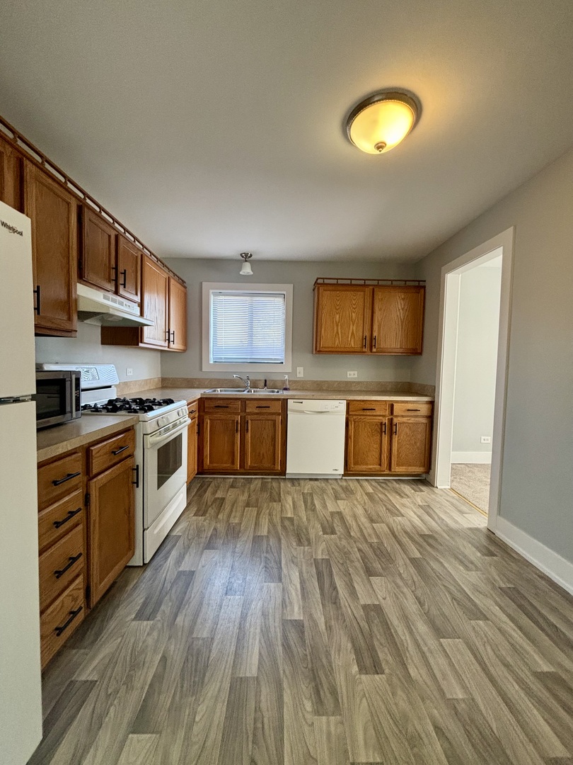 14949 Lakeview Drive #204, Orland Park, IL 60462