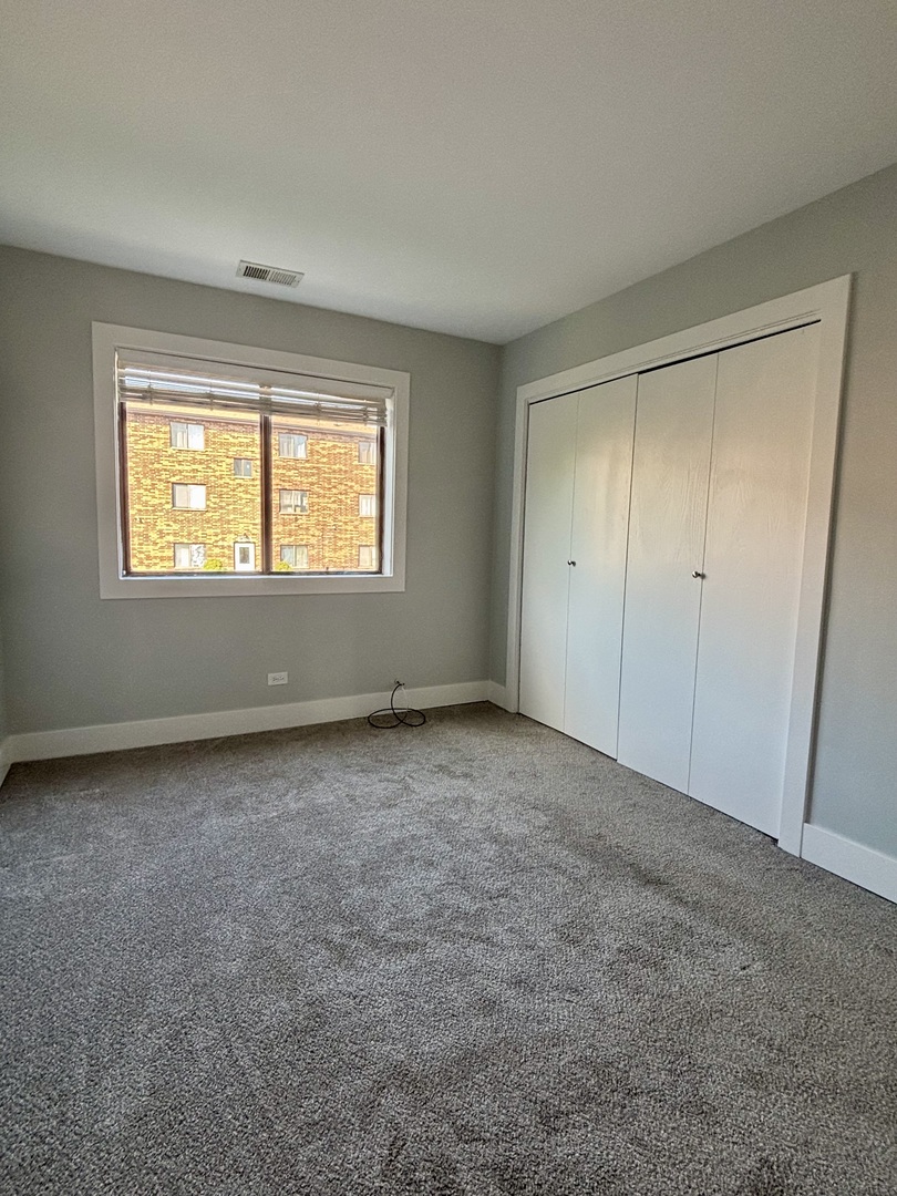 14949 Lakeview Drive #204, Orland Park, IL 60462