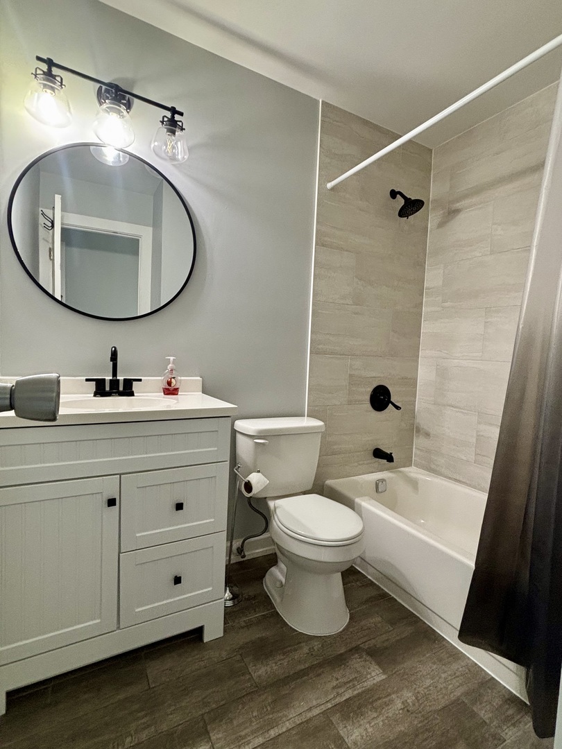 14949 Lakeview Drive #204, Orland Park, IL 60462